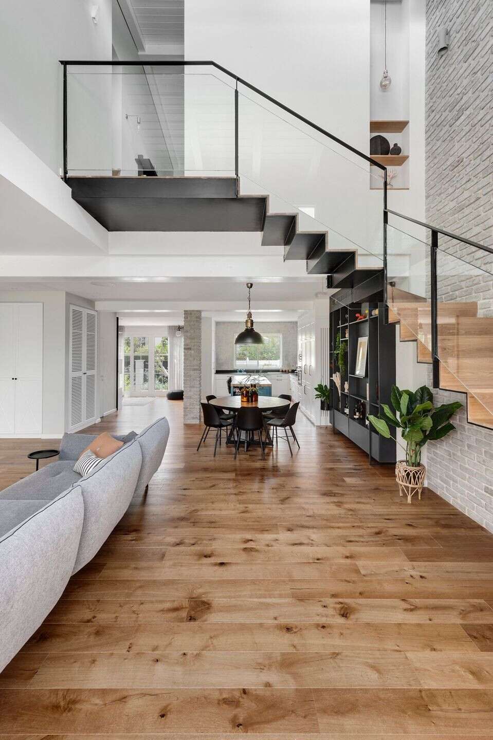 https://archello.com/story/106889/attachments/photos-videos/29 photo_credit Oded Smadar