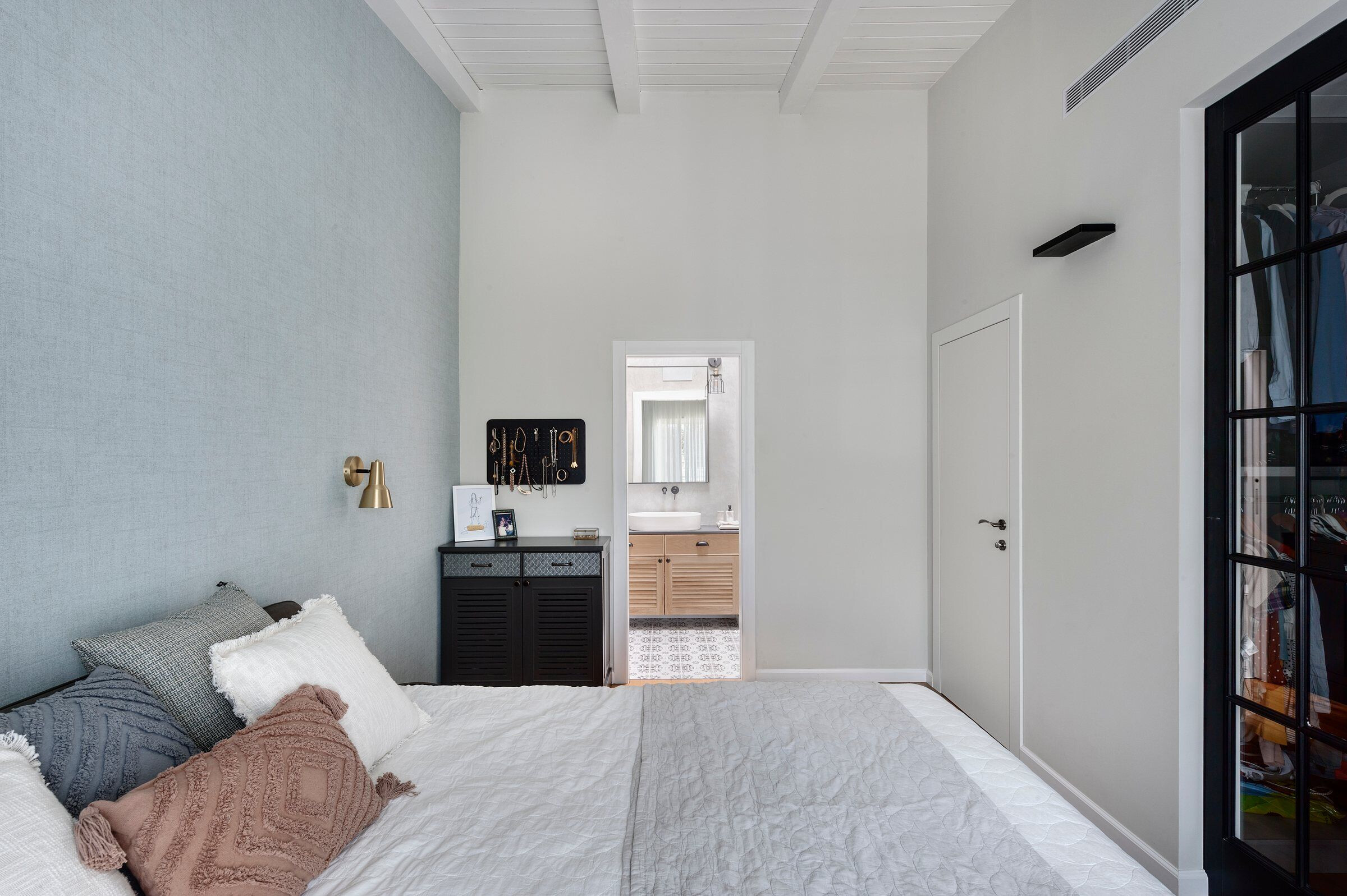 https://archello.com/story/106889/attachments/photos-videos/37 photo_credit Oded Smadar