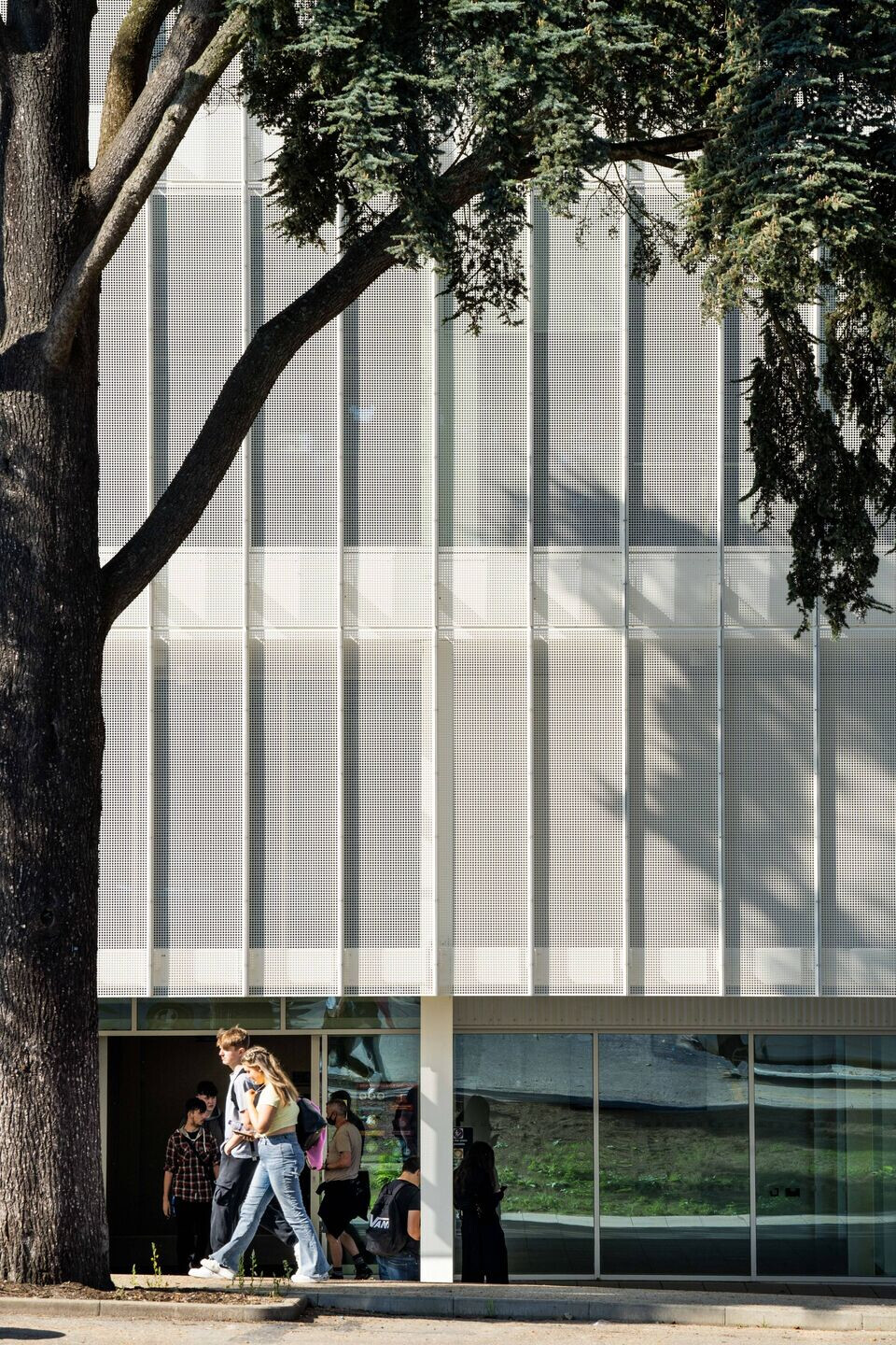 https://archello.com/story/107012/attachments/photos-videos/13 photo_credit © Coffey Architects