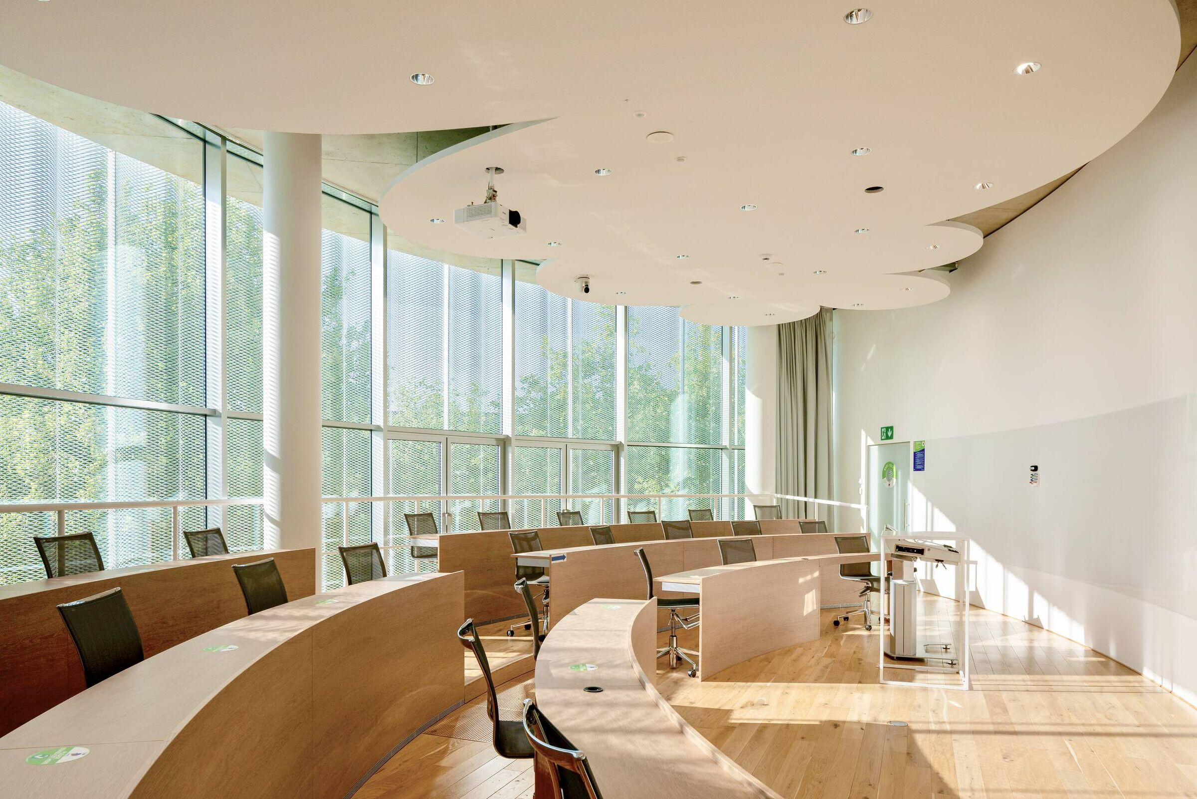 https://archello.com/story/107028/attachments/photos-videos/9 photo_credit Philippe Ruault