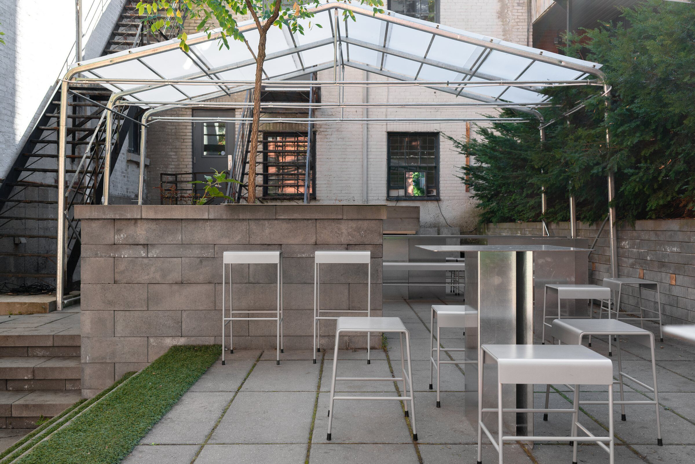 https://archello.com/story/107041/attachments/photos-videos/16 photo_credit Eliott Légaré
