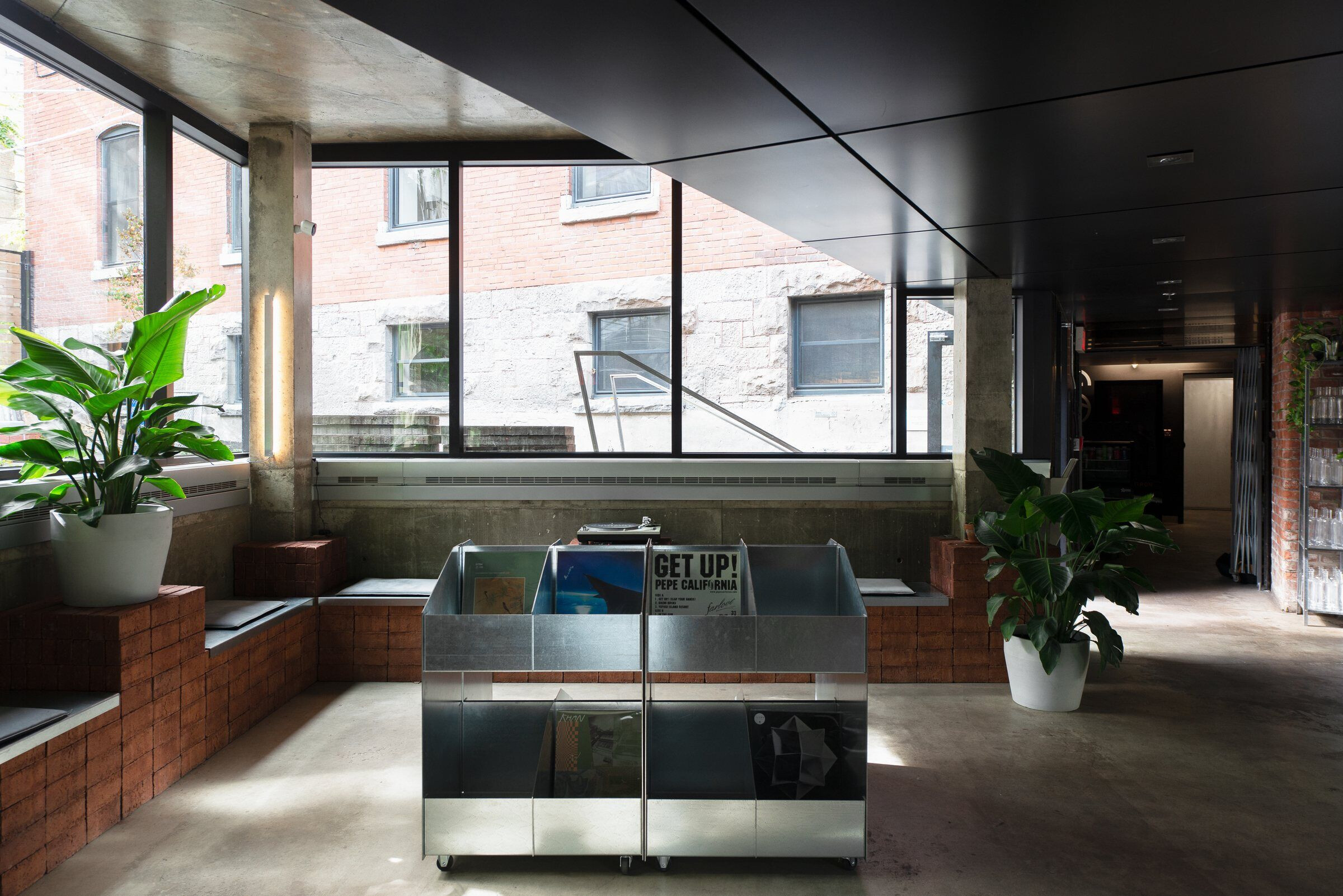 https://archello.com/story/107041/attachments/photos-videos/20 photo_credit Eliott Légaré