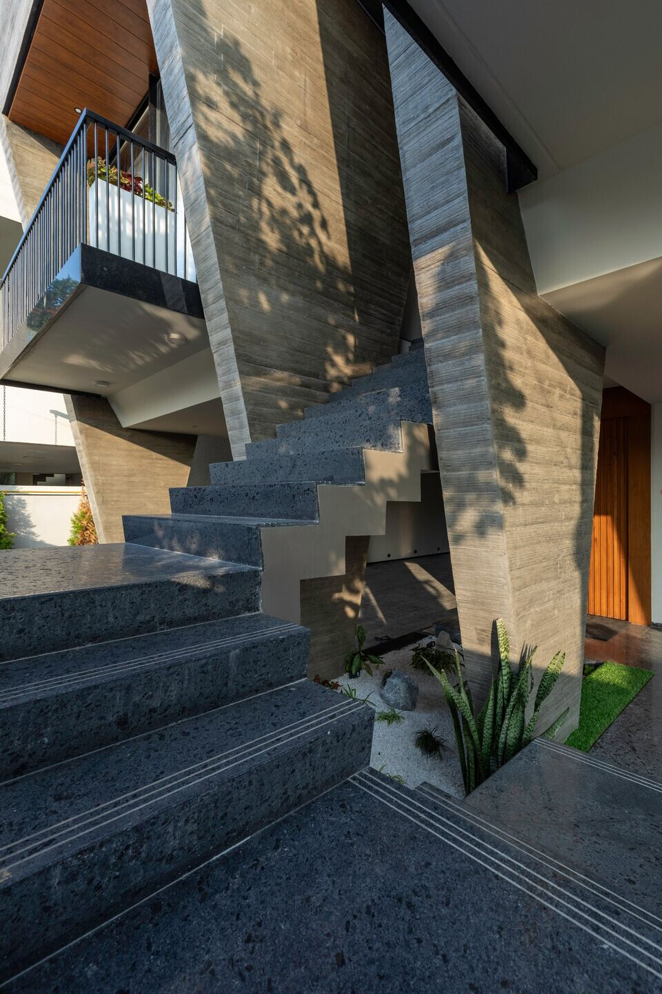https://archello.com/story/107087/attachments/photos-videos/11 photo_credit Ruuhchitra