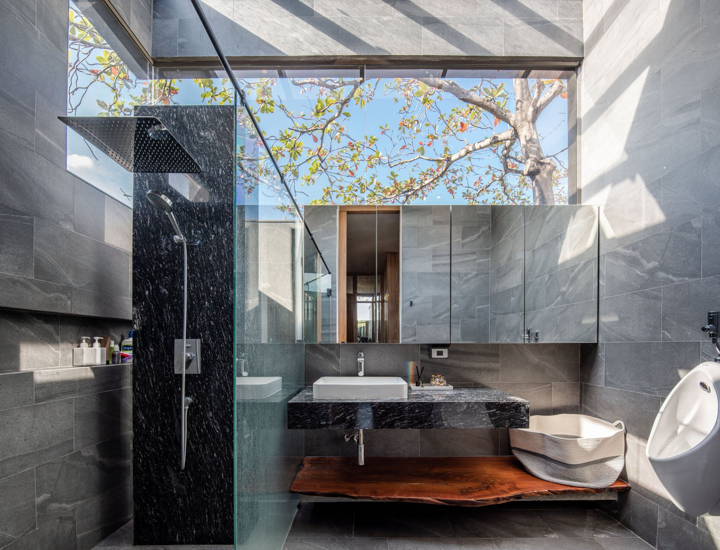 https://archello.com/story/107088/attachments/photos-videos/29 photo_credit Soopakorn Srisakul