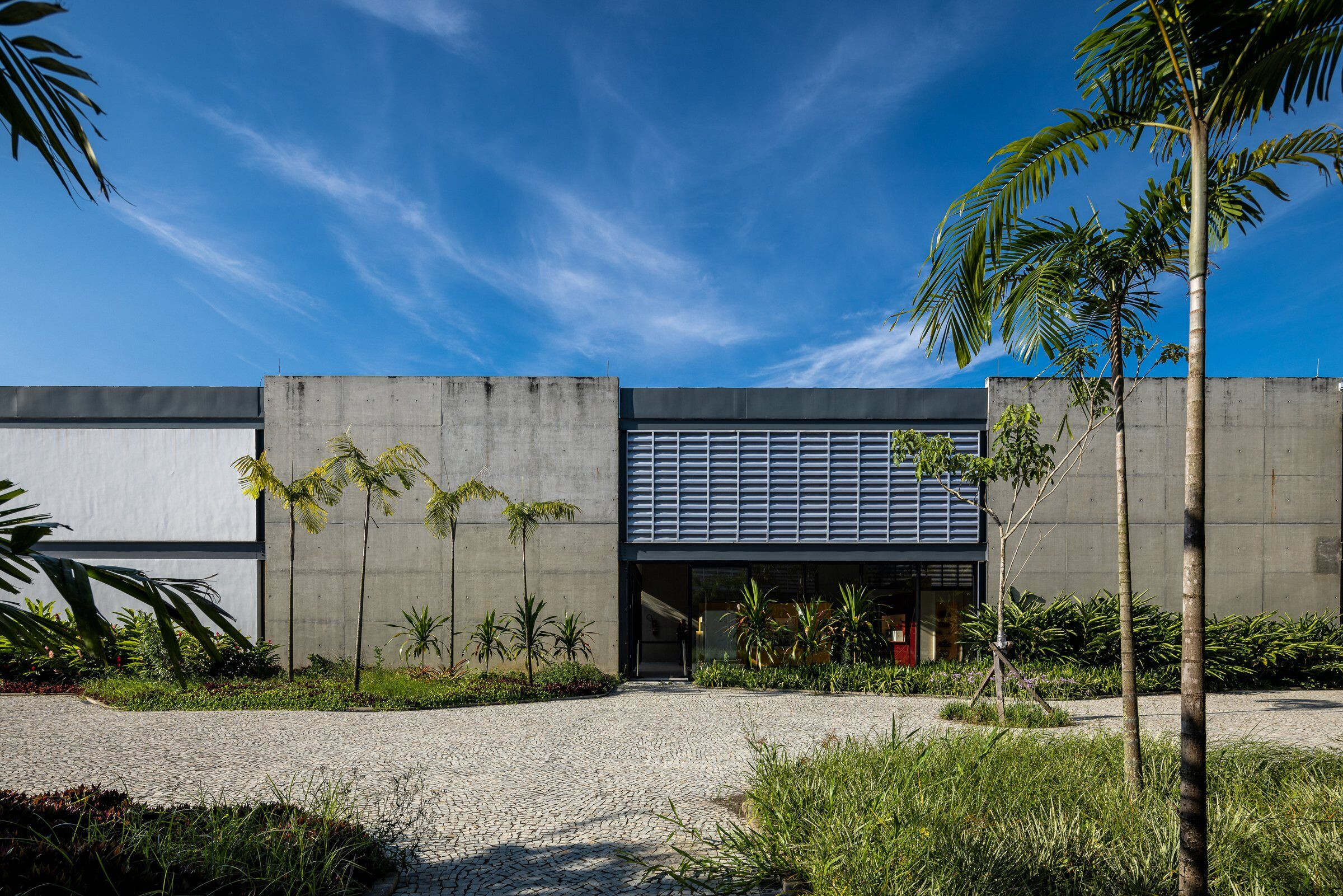 https://archello.com/story/107218/attachments/photos-videos/17 photo_credit Manuel Sá