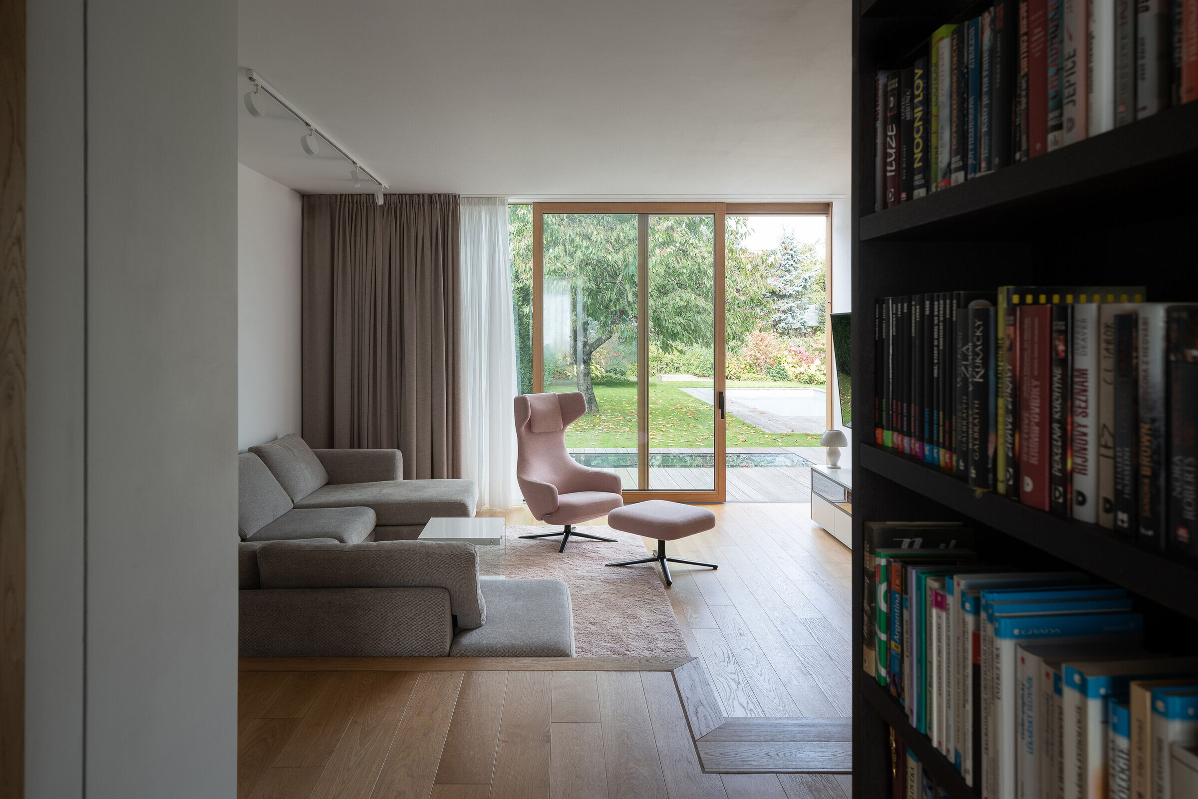 https://archello.com/story/107227/attachments/photos-videos/15 photo_credit Alex Shoots Buildings