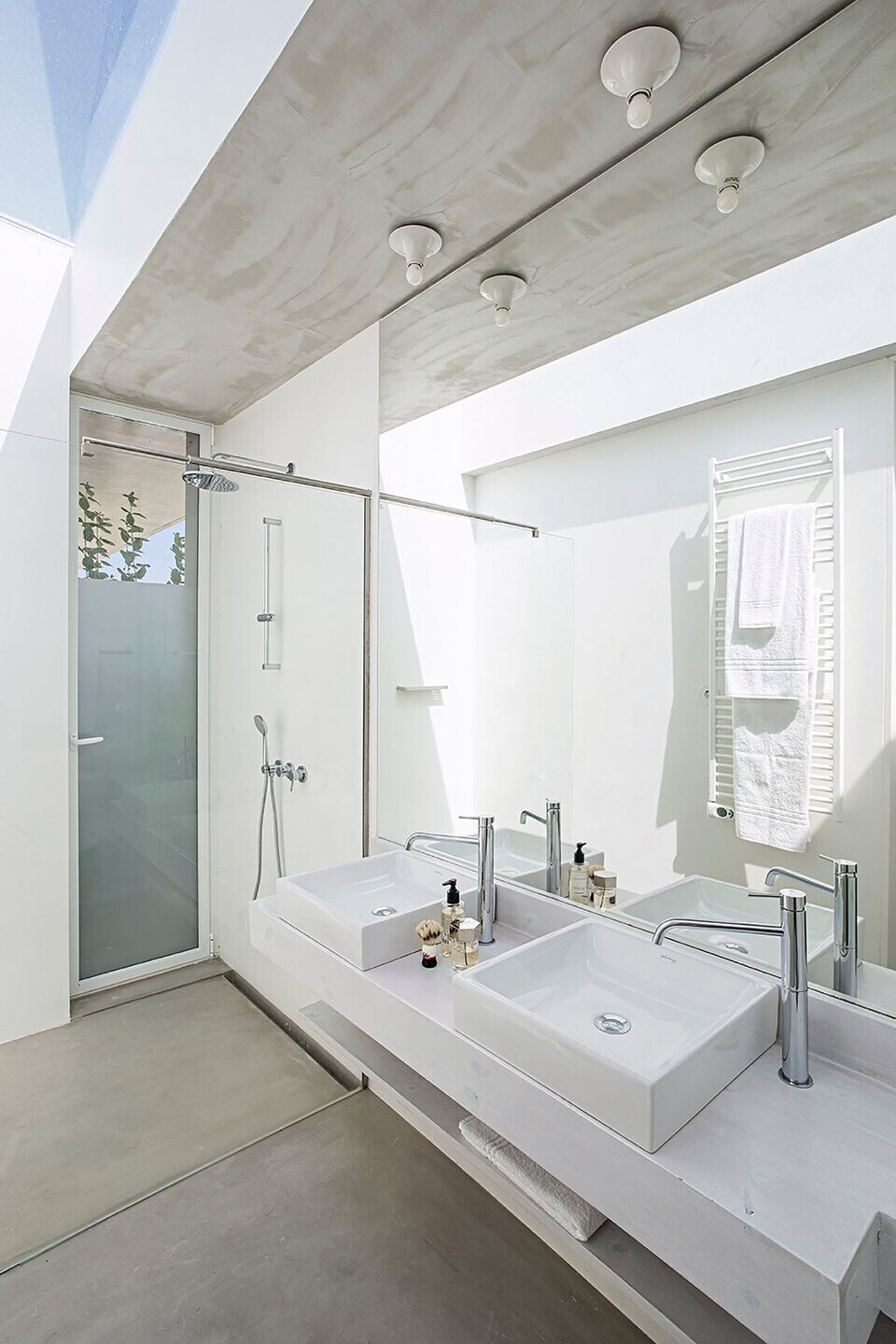https://archello.com/story/107322/attachments/photos-videos/17 photo_credit Gui Morelli
