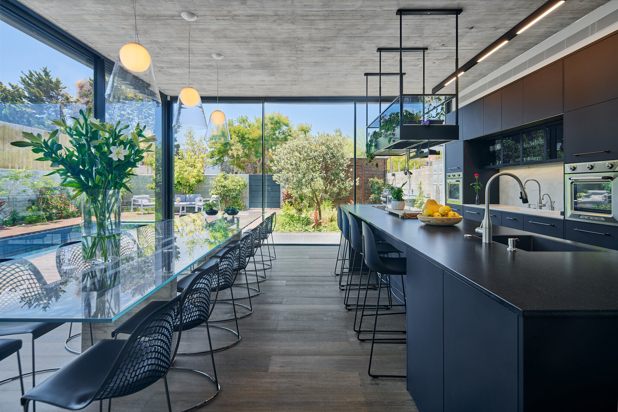 https://archello.com/story/107439/attachments/photos-videos/3 photo_credit Lior Teitler