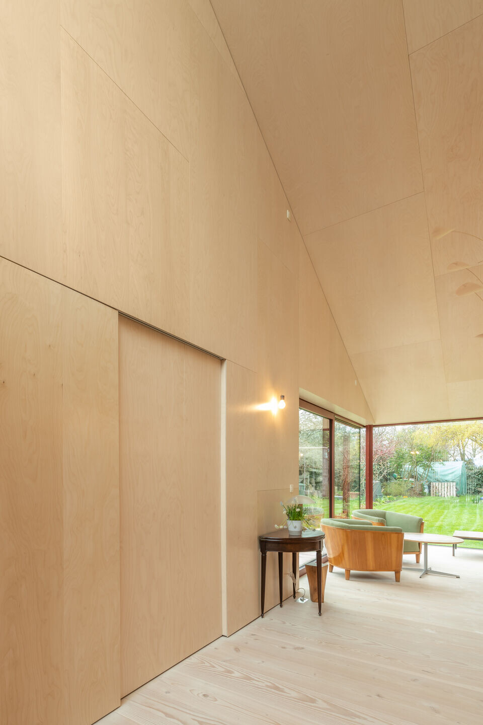 https://archello.com/story/107536/attachments/photos-videos/5 photo_credit Ypsilon Business Photography