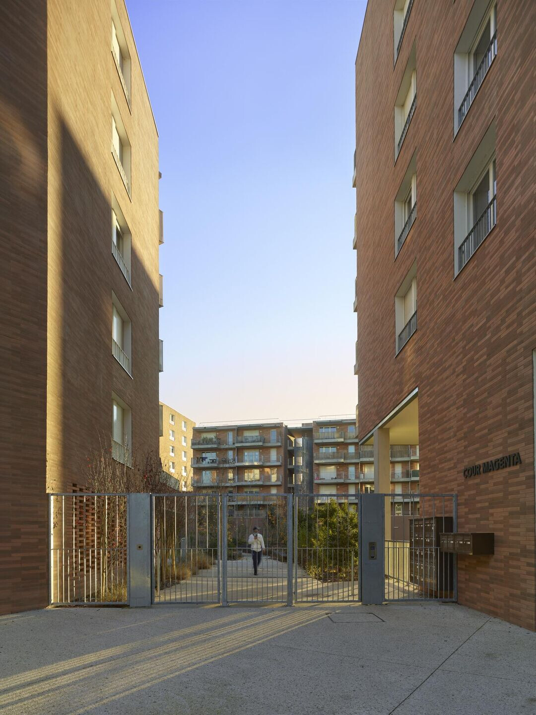 https://archello.com/story/107615/attachments/photos-videos/5 photo_credit Roland Halbe