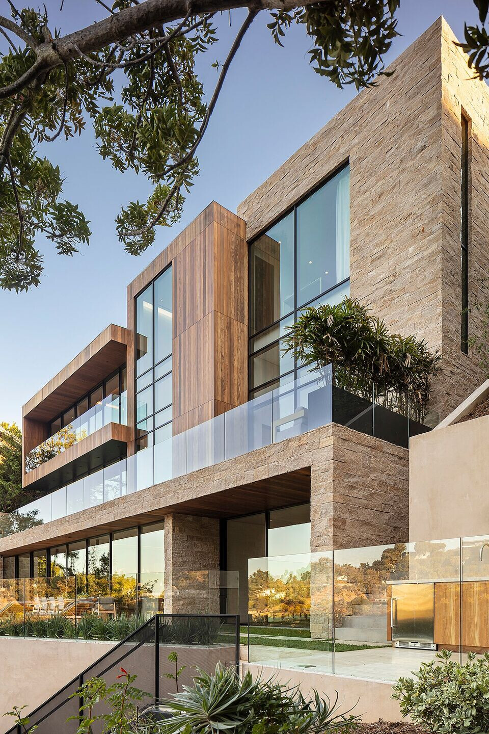 https://archello.com/story/107701/attachments/photos-videos/3 photo_credit Manolo Langis