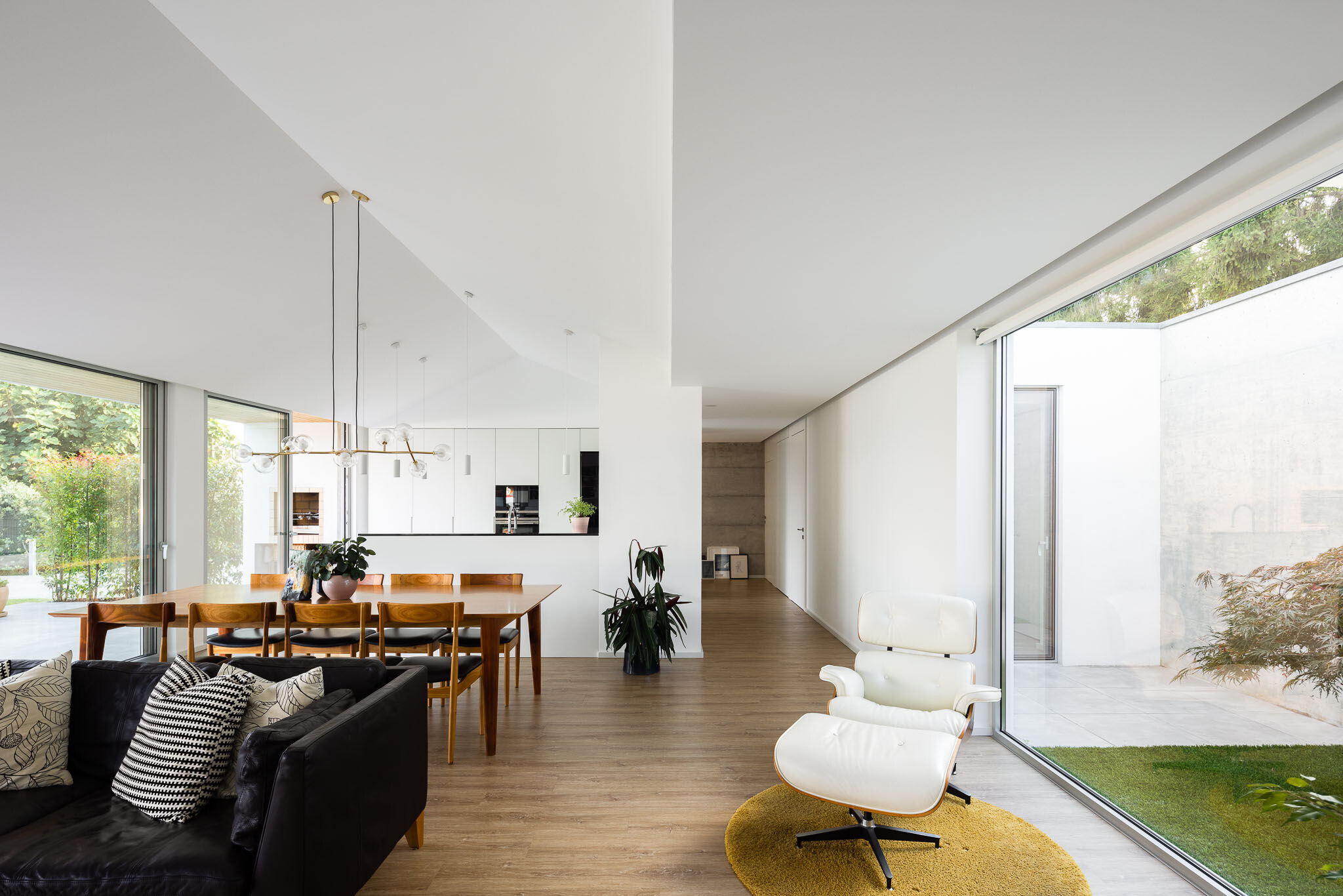 https://archello.com/story/107836/attachments/photos-videos/20