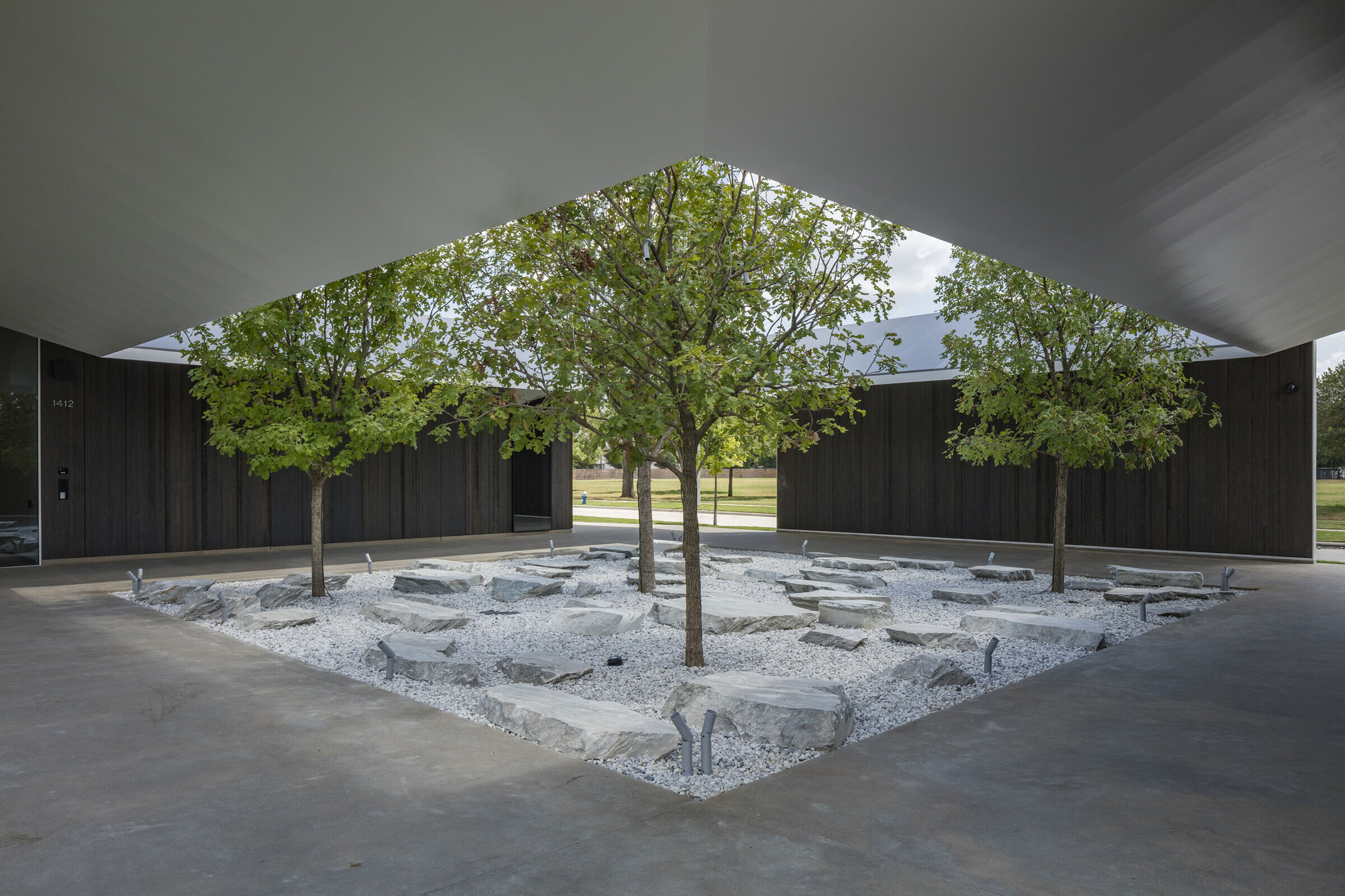 https://archello.com/story/107916/attachments/photos-videos/4 photo_credit Richard Barnes