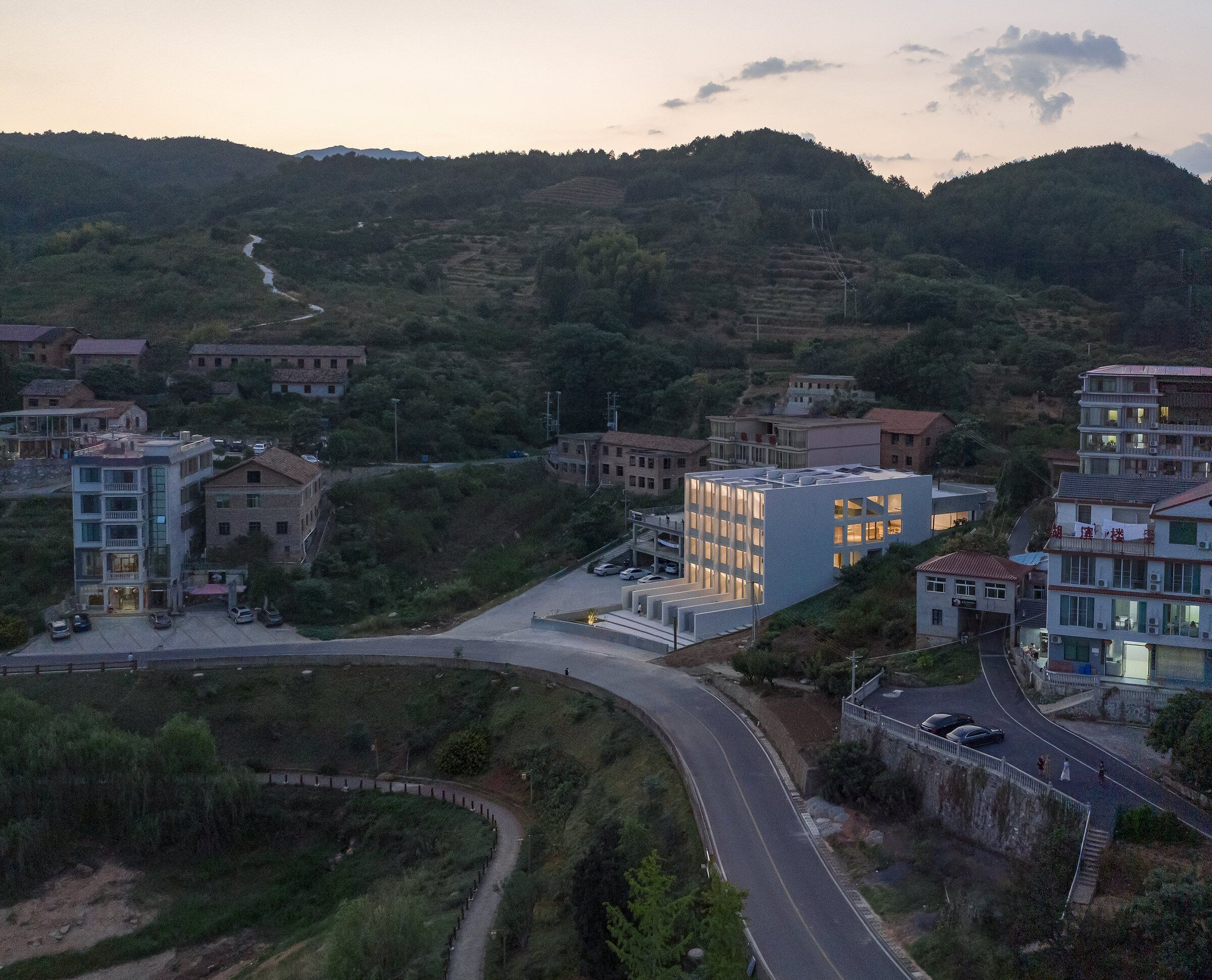 https://archello.com/story/108007/attachments/photos-videos/10 photo_credit Su Shengliang