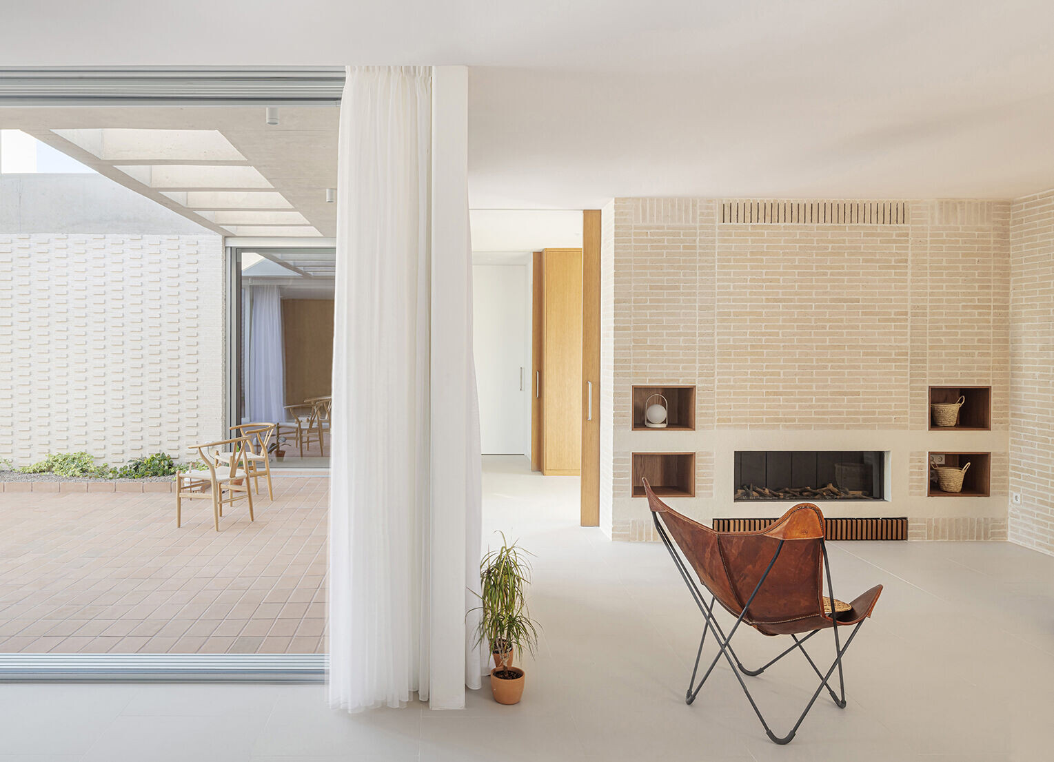 https://archello.com/story/108097/attachments/photos-videos/12 photo_credit Adrià Goula