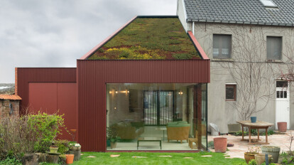 Hidden Garden Room by Objekt Architecten brings tranquillity to this Belgian family home