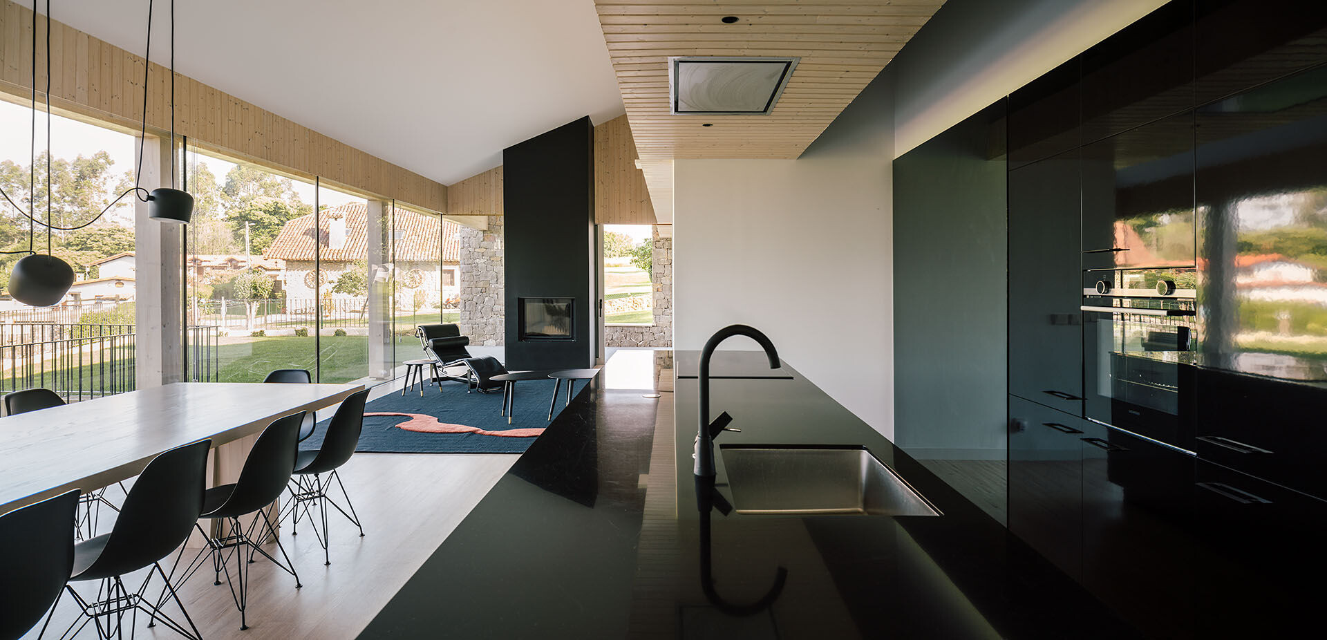 https://archello.com/story/108315/attachments/photos-videos/29 photo_credit Imagen Subliminal (Miguel de Guzmán & Rocío Romero)
