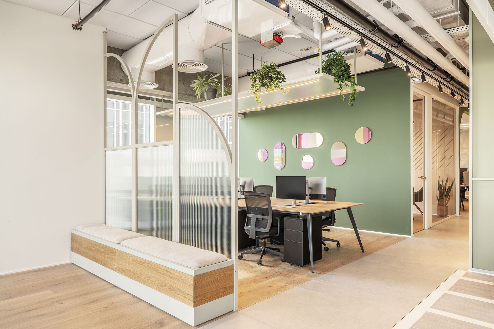 https://archello.com/story/108581/attachments/photos-videos/20 photo_credit Peled studios