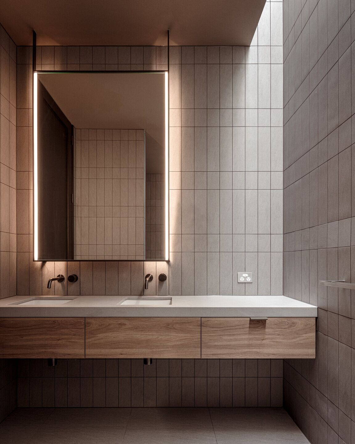 https://archello.com/story/108832/attachments/photos-videos/20 photo_credit Victor Vieaux