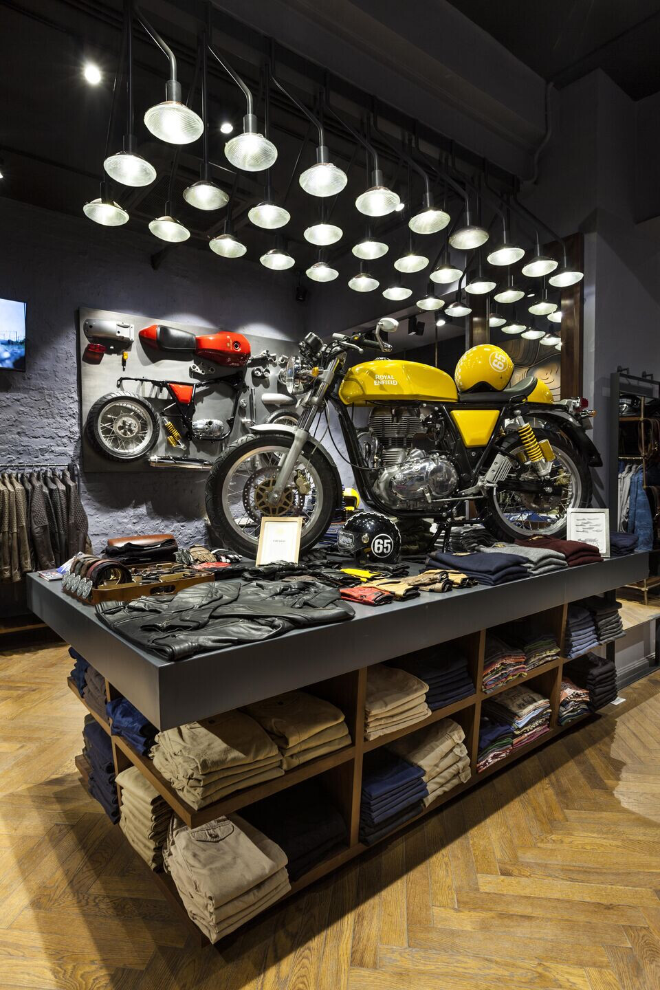https://archello.com/story/109063/attachments/photos-videos/6 photo_credit ROYAL ENFIELD STORE, KHAN MARKET