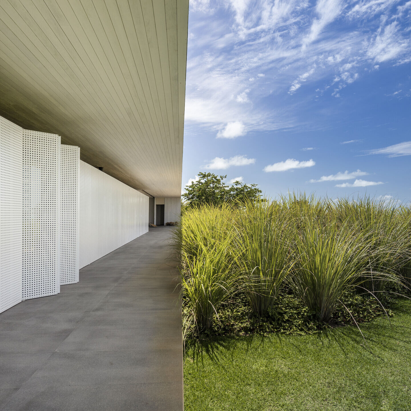 https://archello.com/story/109074/attachments/photos-videos/11 photo_credit Fernando Guerra