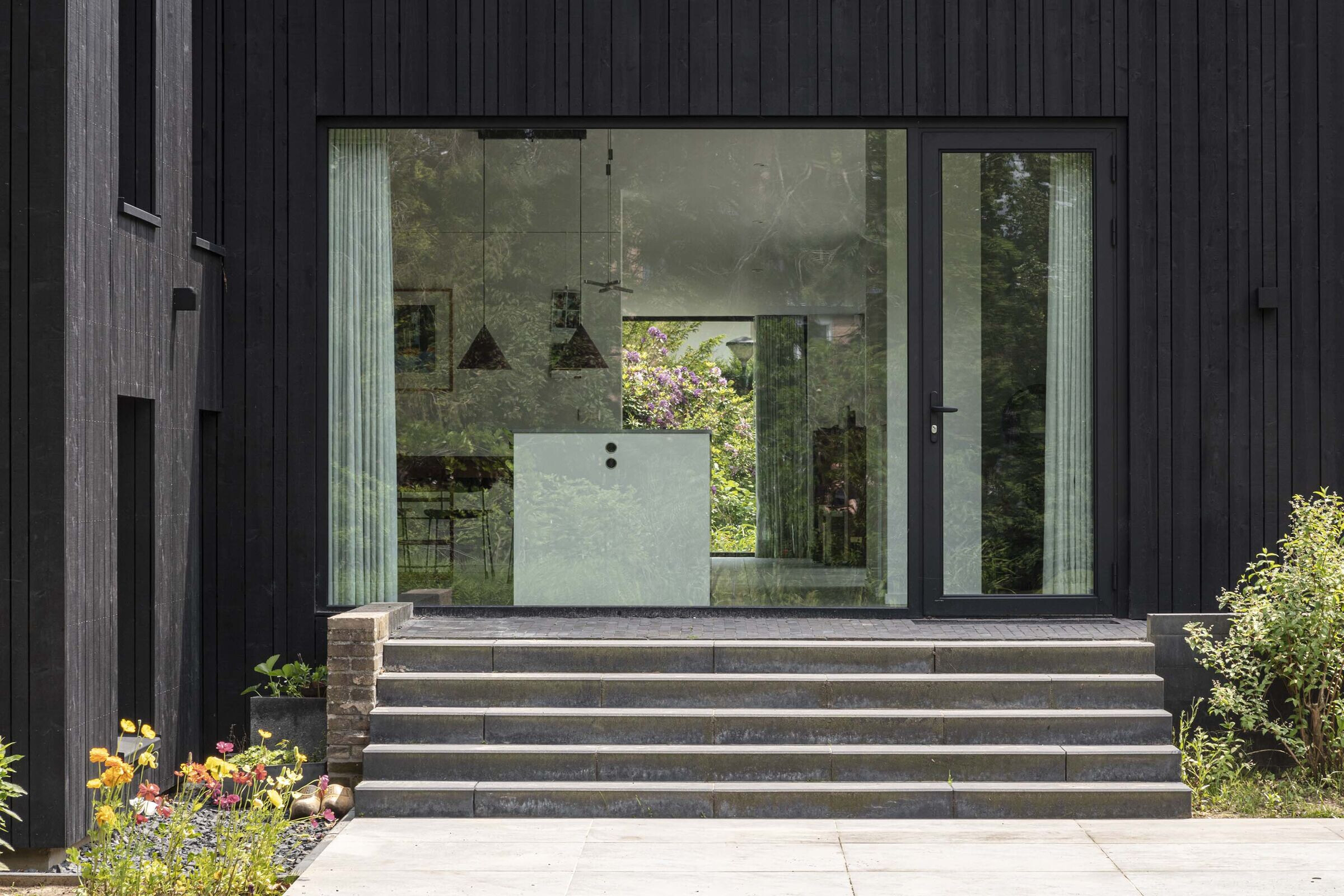 https://archello.com/story/109173/attachments/photos-videos/6 photo_credit Tim van de Velde