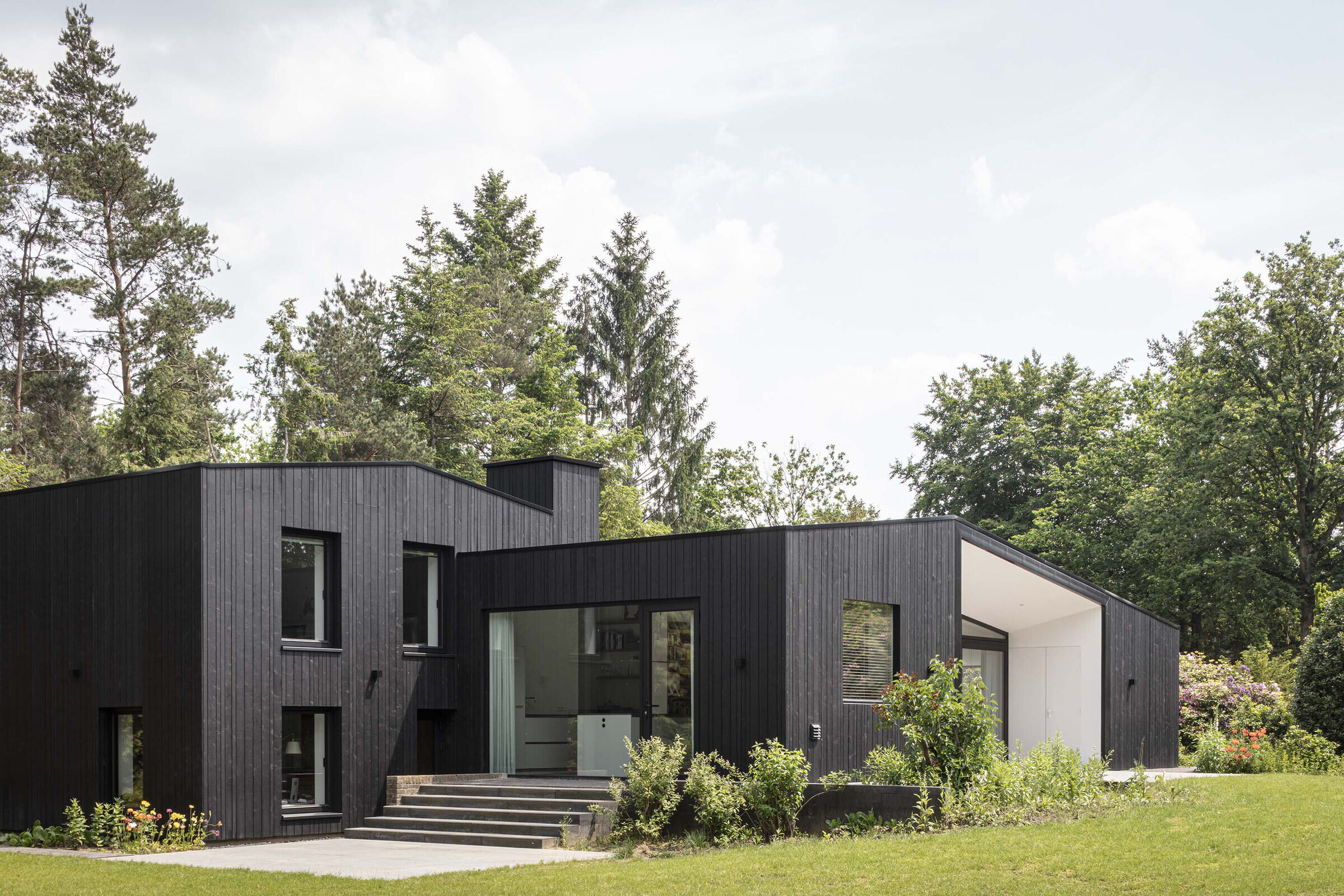 https://archello.com/story/109173/attachments/photos-videos/17 photo_credit Tim van de Velde
