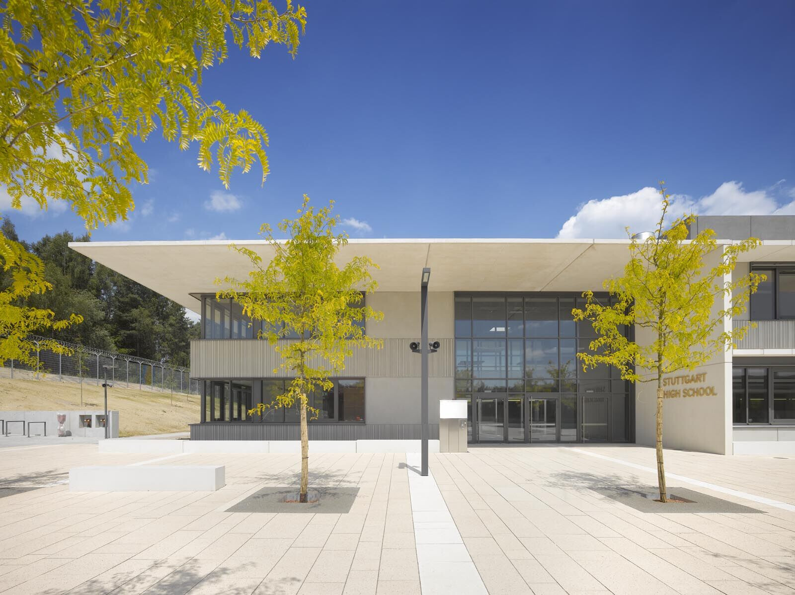 https://archello.com/story/109244/attachments/photos-videos/4 photo_credit Roland Halbe, Stuttgart