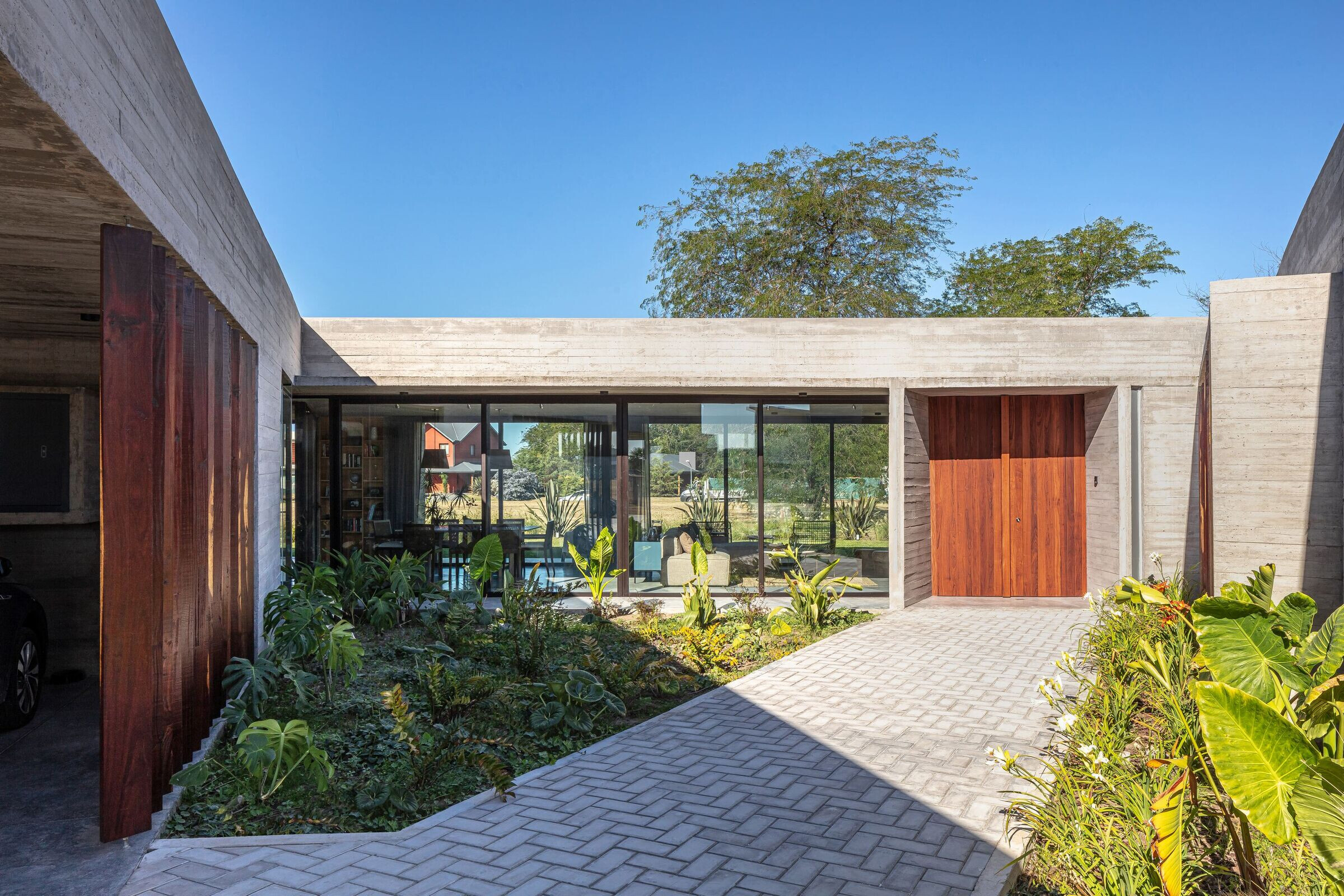https://archello.com/story/109305/attachments/photos-videos/6 photo_credit Federico Kulekdjian