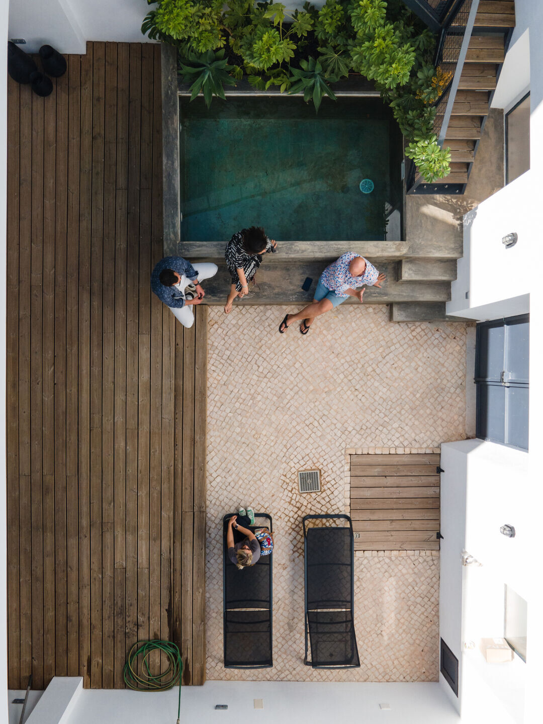 https://archello.com/story/109327/attachments/photos-videos/7