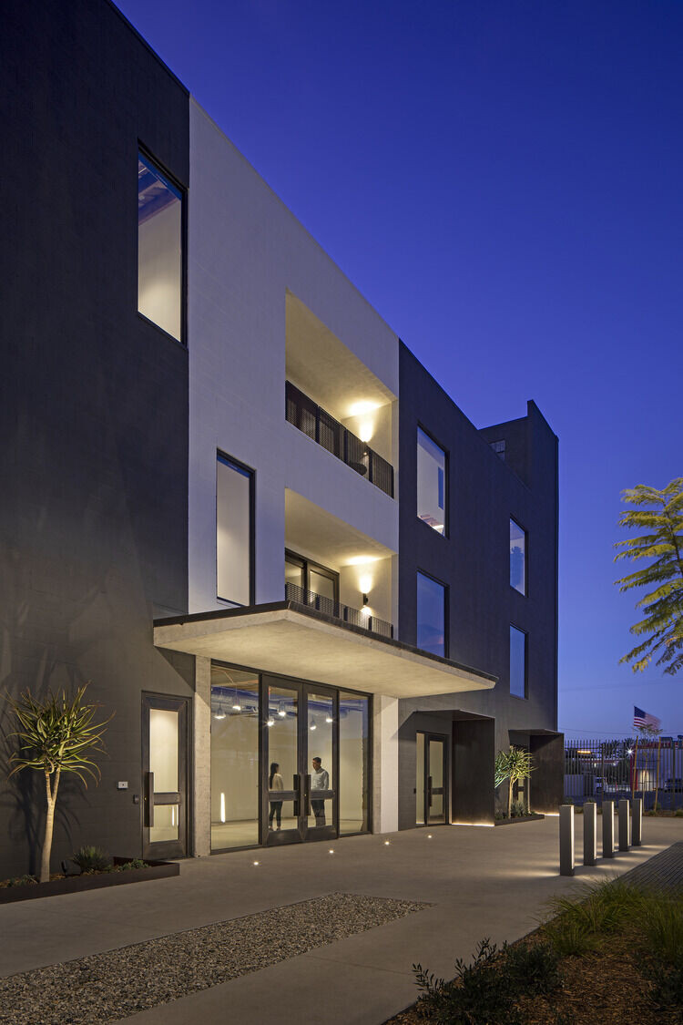 https://archello.com/story/109300/attachments/photos-videos/3 photo_credit Tom Bonner