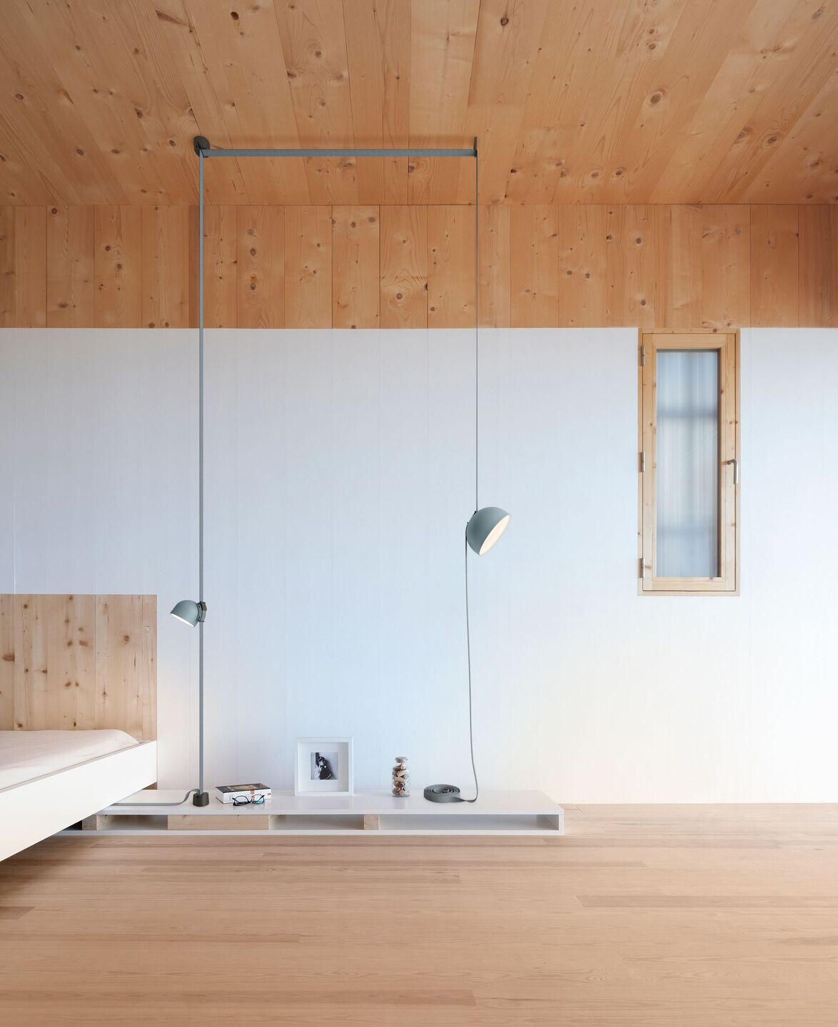 https://archello.com/product/82940/attachments/photos-videos/20