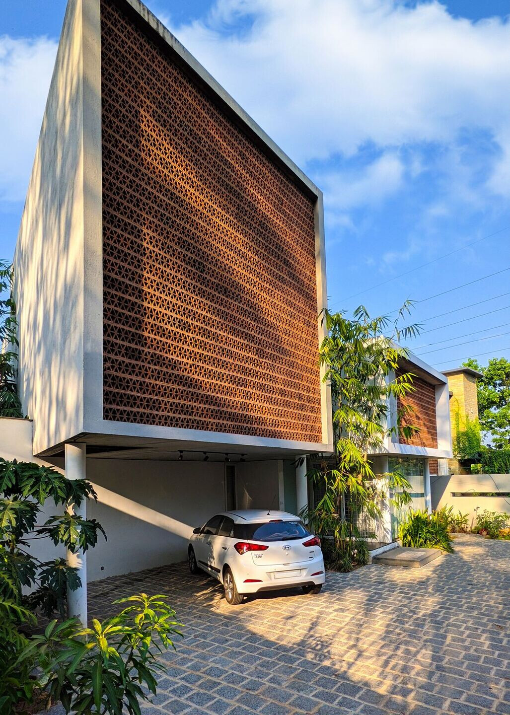 https://archello.com/story/109362/attachments/photos-videos/6 photo_credit Aby Mathew