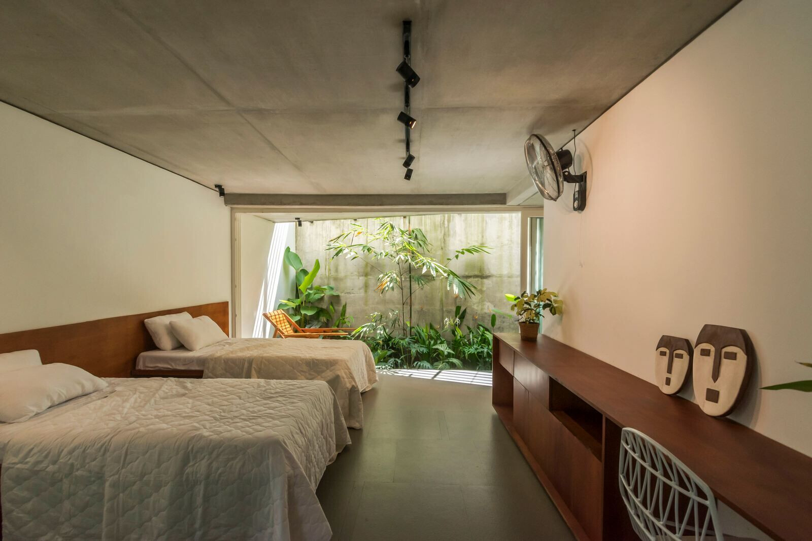 https://archello.com/story/109362/attachments/photos-videos/12 photo_credit Aby Mathew