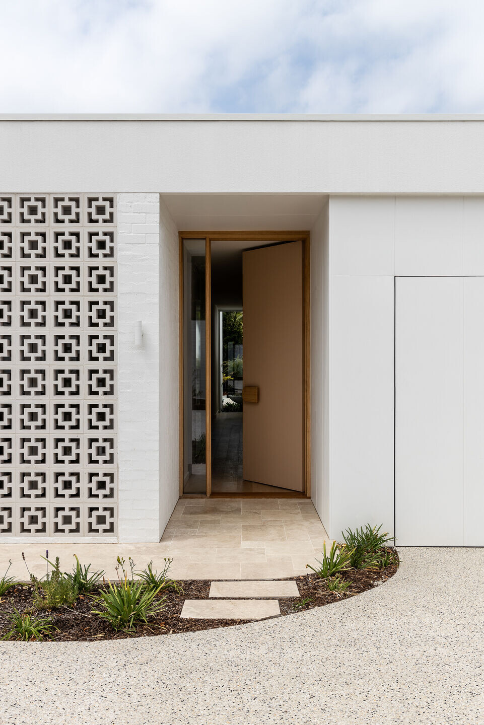 https://archello.com/story/109563/attachments/photos-videos/5 photo_credit Timothy Kaye