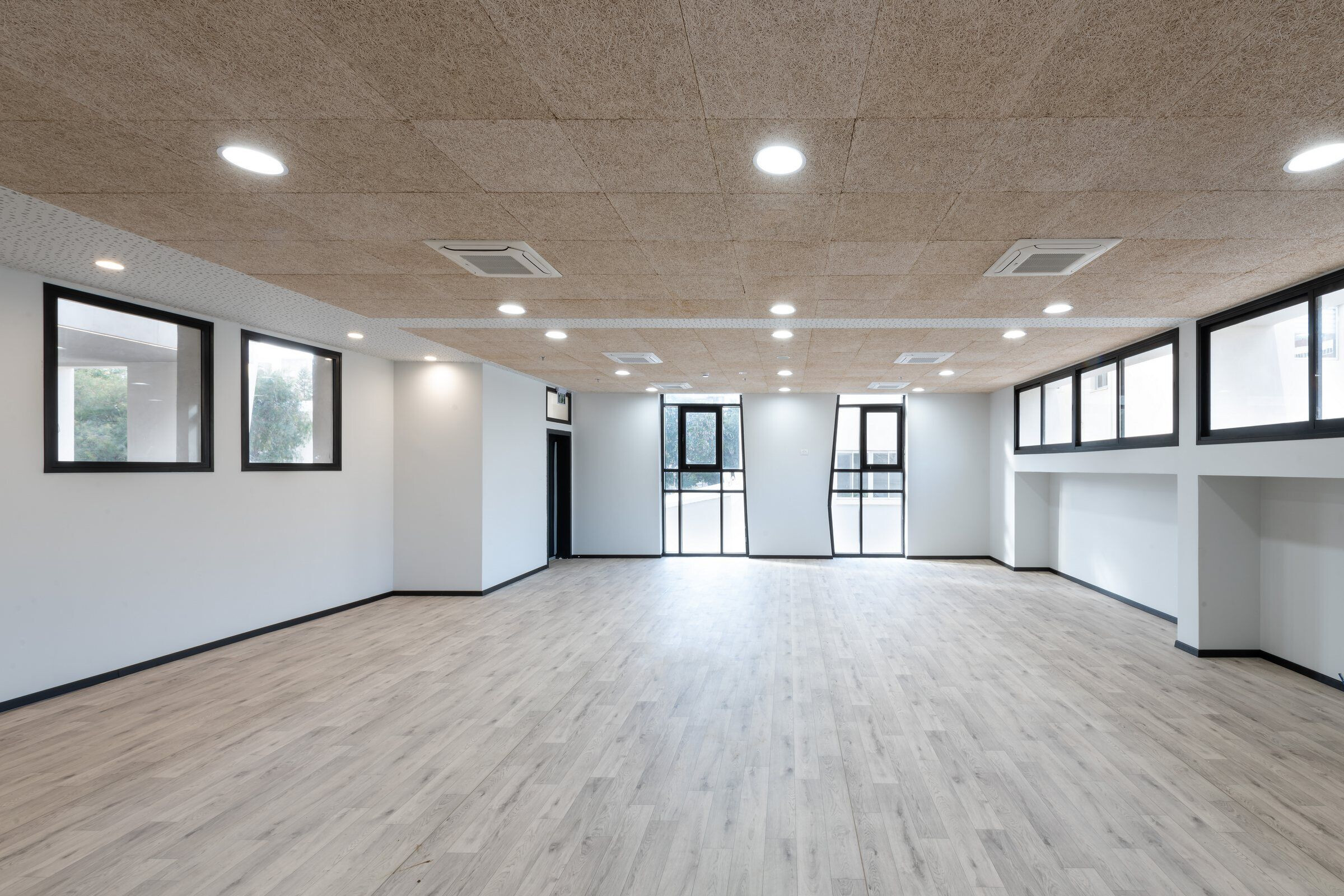 https://archello.com/story/109613/attachments/photos-videos/13 photo_credit Amit Gosher
