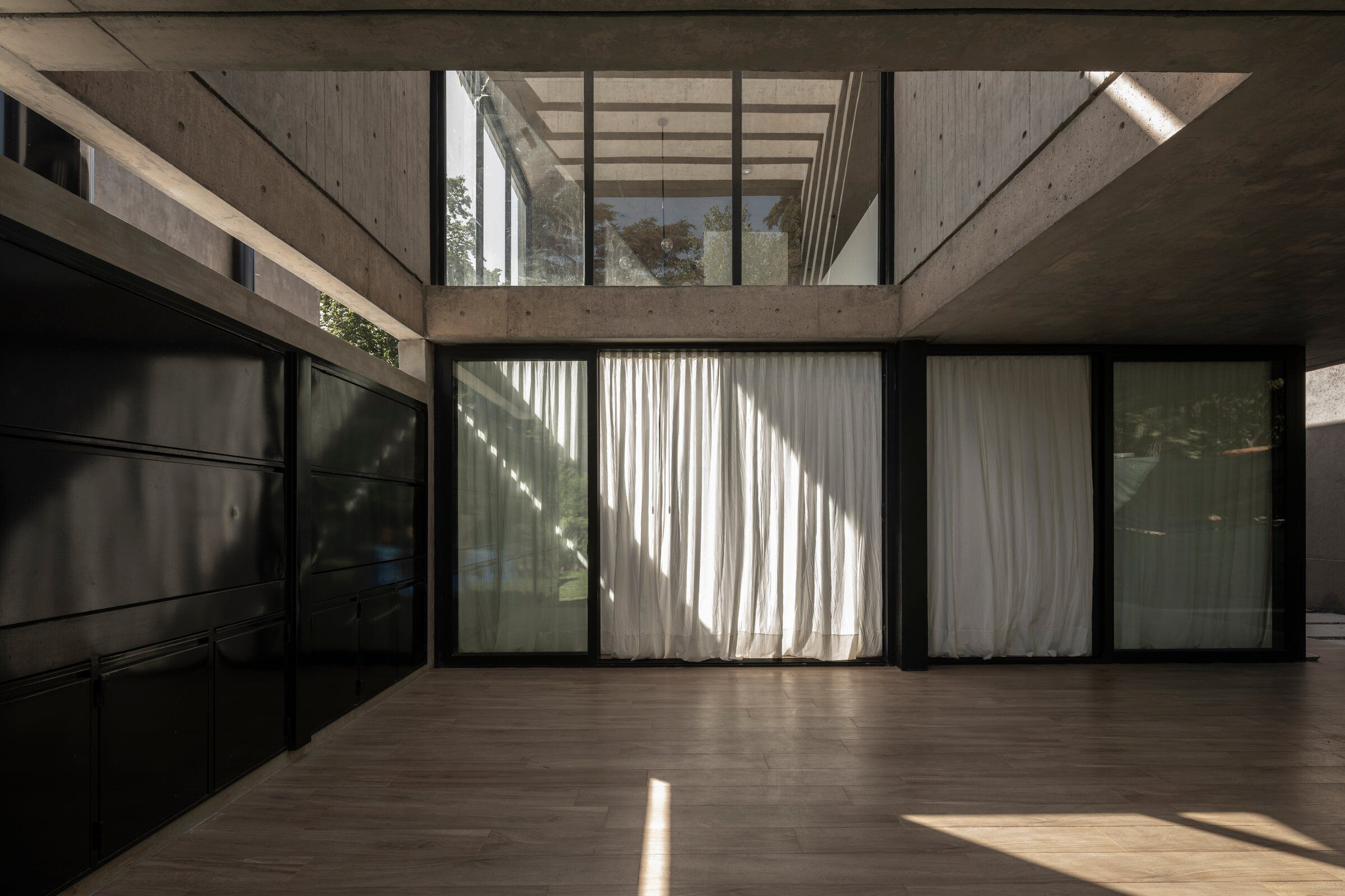 https://archello.com/story/109829/attachments/photos-videos/12 photo_credit Bruto Studio