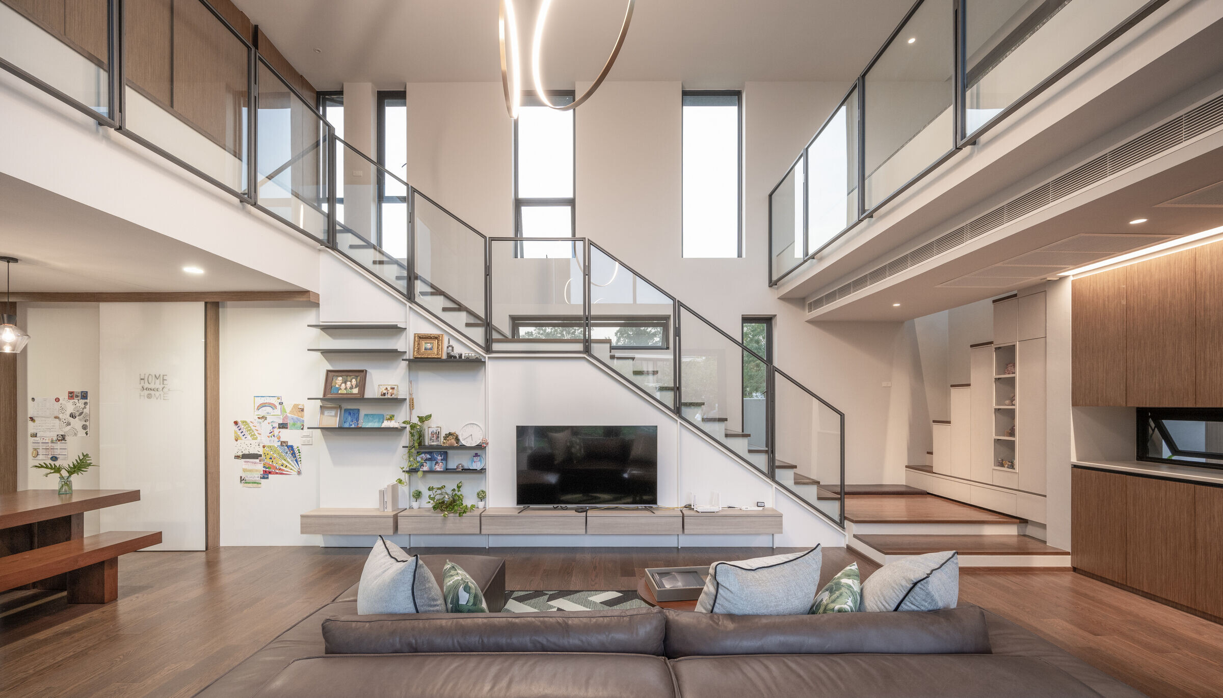 https://archello.com/story/109887/attachments/photos-videos/23 photo_credit Rungkit Charoenwat