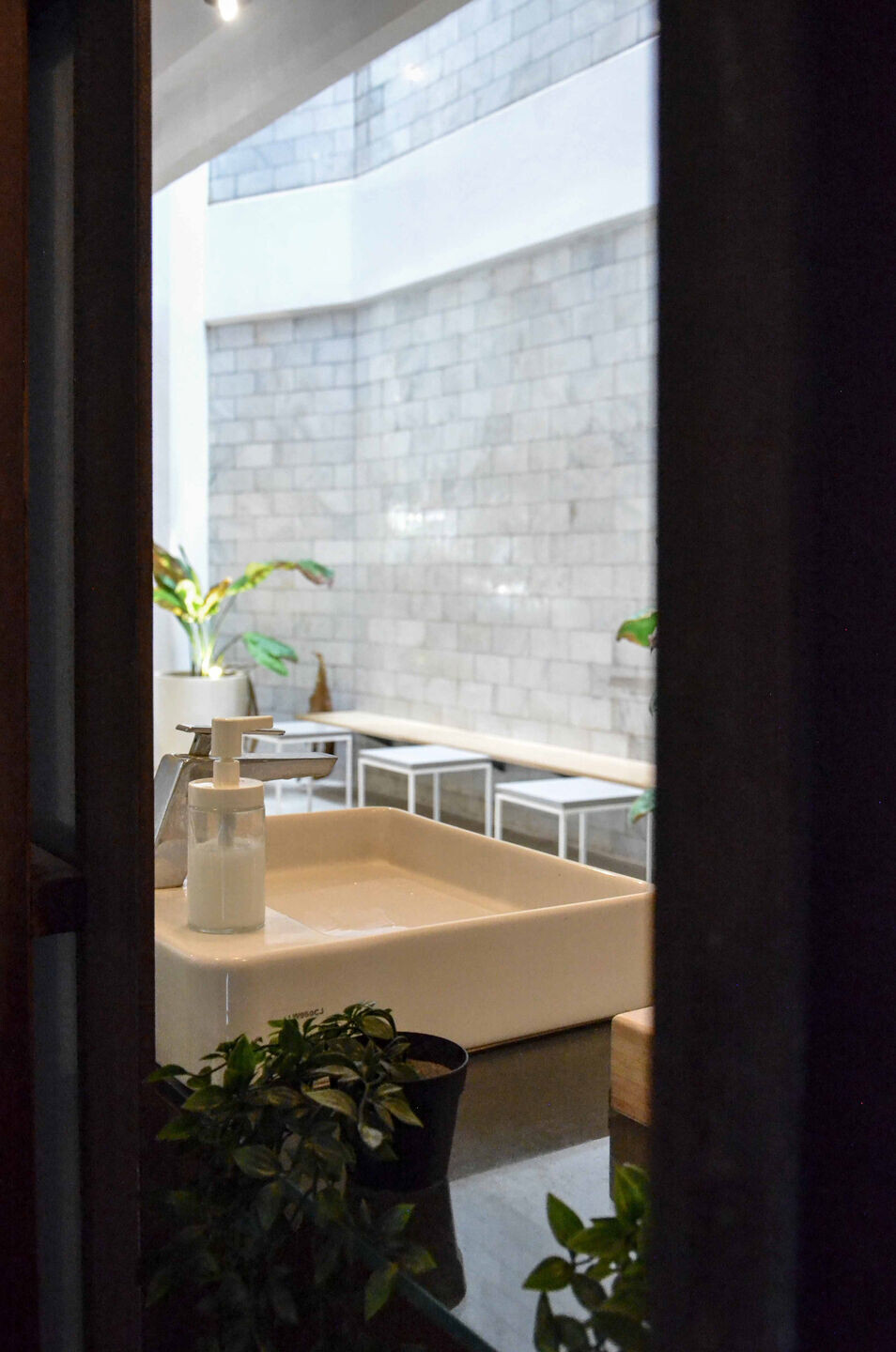 https://archello.com/story/110014/attachments/photos-videos/7 photo_credit Raymond, KIE