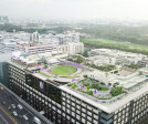 This healing garden on the green roof is located on the 10th floor of The Somdech Phra Debaratana Medical Centre, Ramathibodi hospital.
