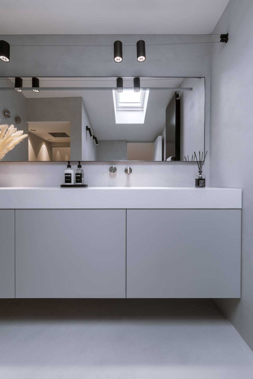 https://archello.com/story/110212/attachments/photos-videos/19 photo_credit Zupelli Design Architecture