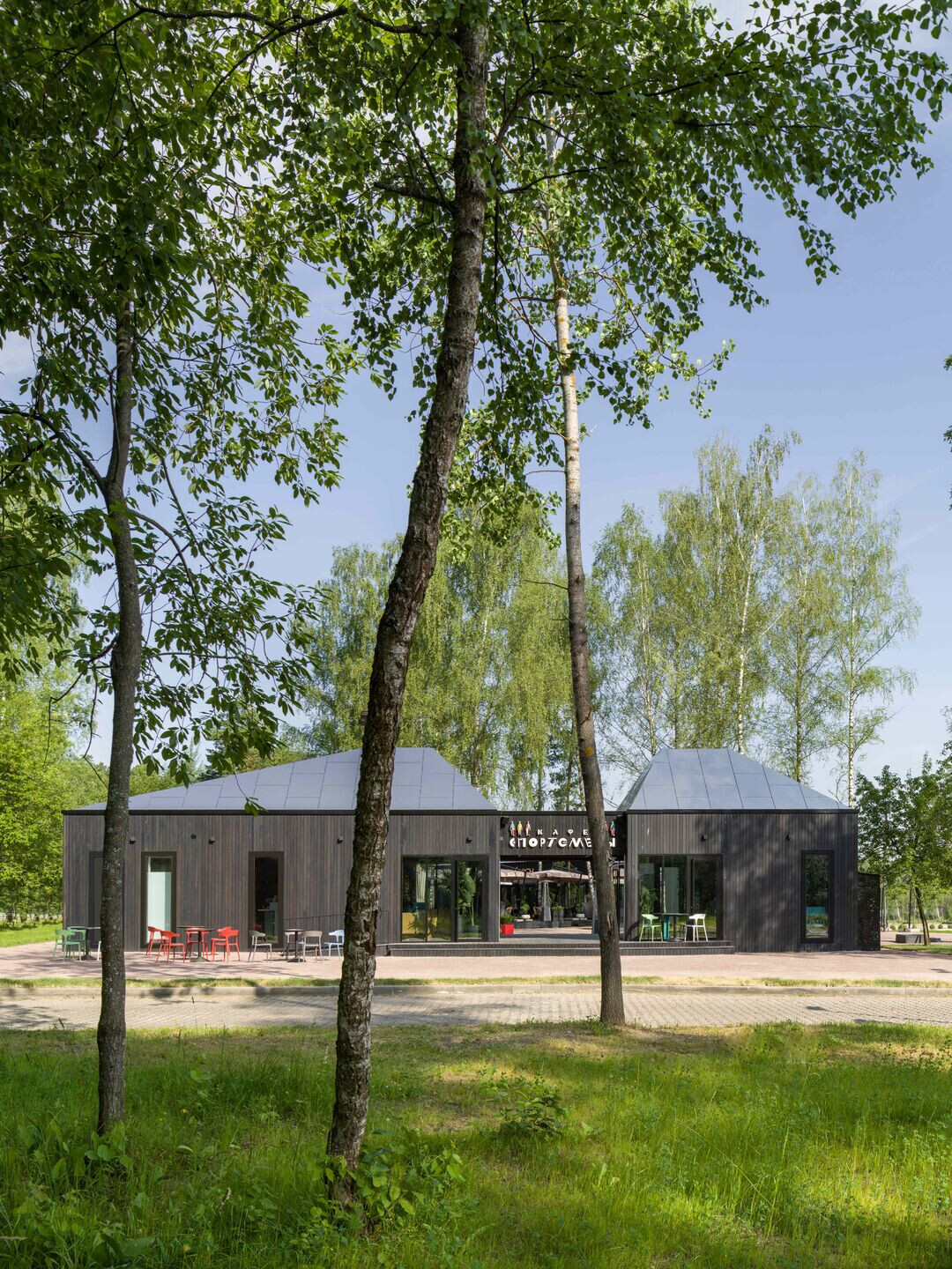 https://archello.com/story/110237/attachments/photos-videos/11 photo_credit Dmitry Chebanenko for Basis