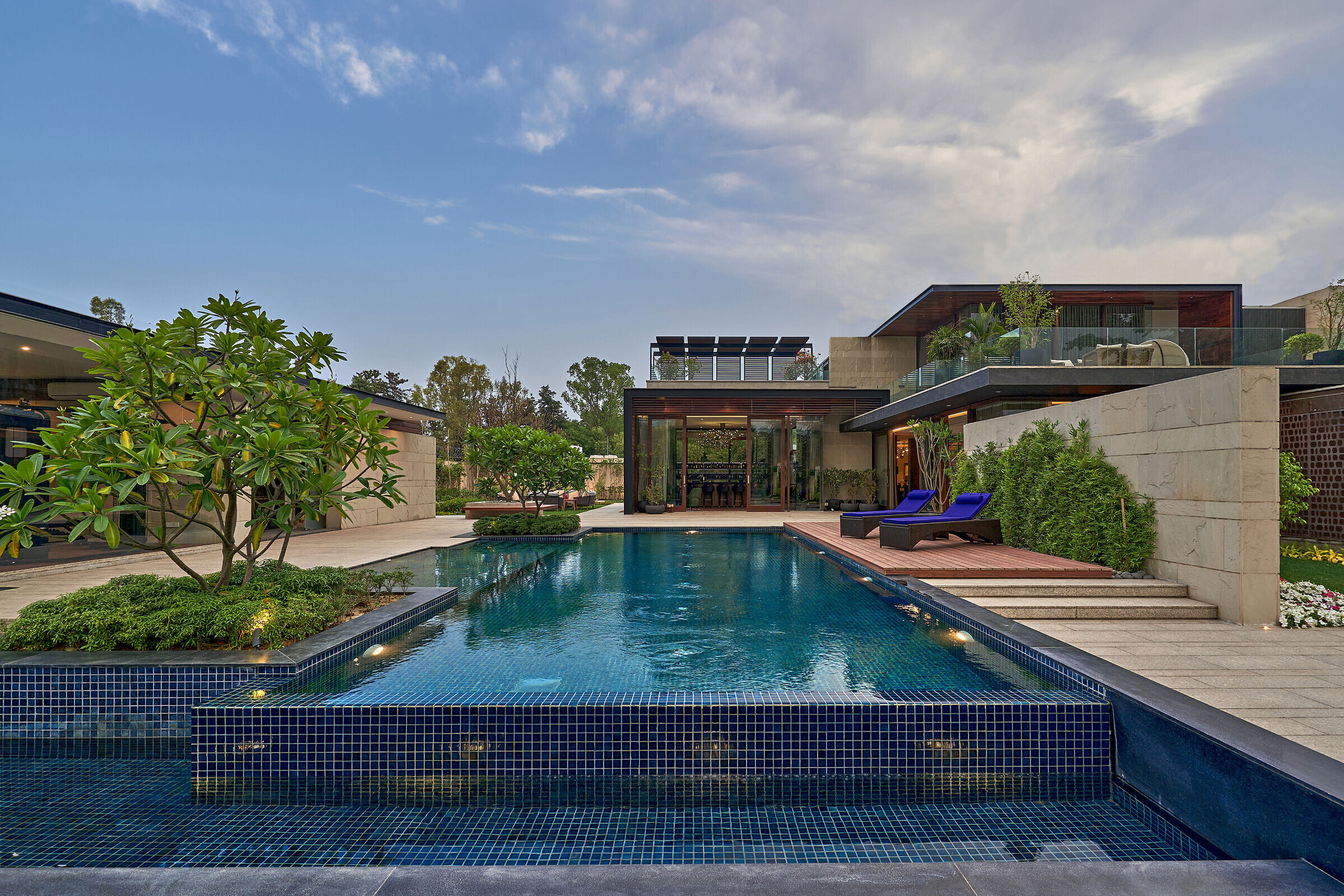 https://archello.com/story/110441/attachments/photos-videos/14 photo_credit Ranjan Sharma (LIGHTZONE)