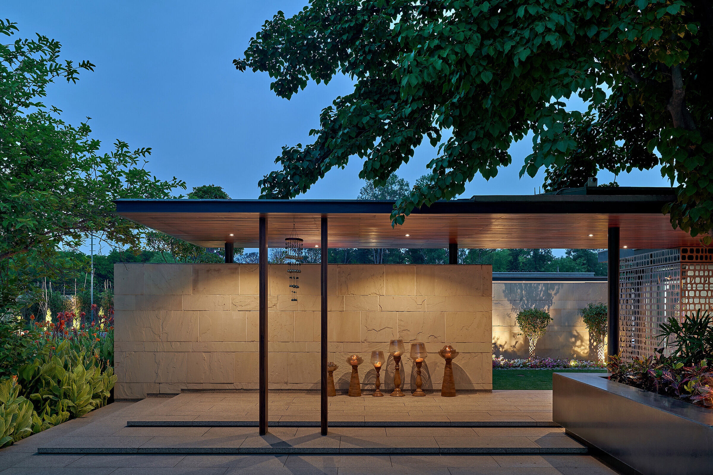 https://archello.com/story/110441/attachments/photos-videos/20 photo_credit Ranjan Sharma (LIGHTZONE)