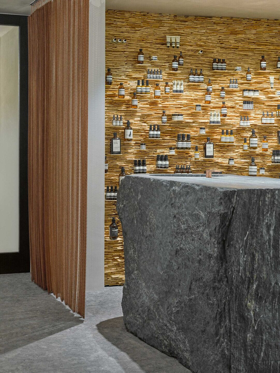 https://archello.com/story/110606/attachments/photos-videos/3 photo_credit Kiosk Aesop - Hotel Almhof Schneider
