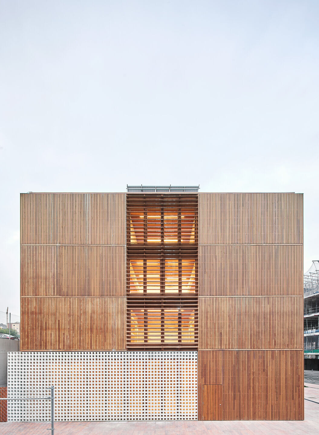 https://archello.com/story/110587/attachments/photos-videos/3 photo_credit José Hevia