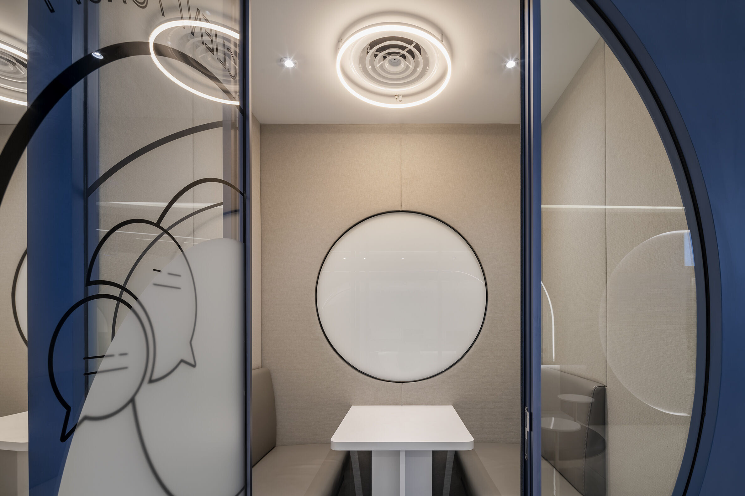 https://archello.com/story/110558/attachments/photos-videos/13 photo_credit ©W Workspace