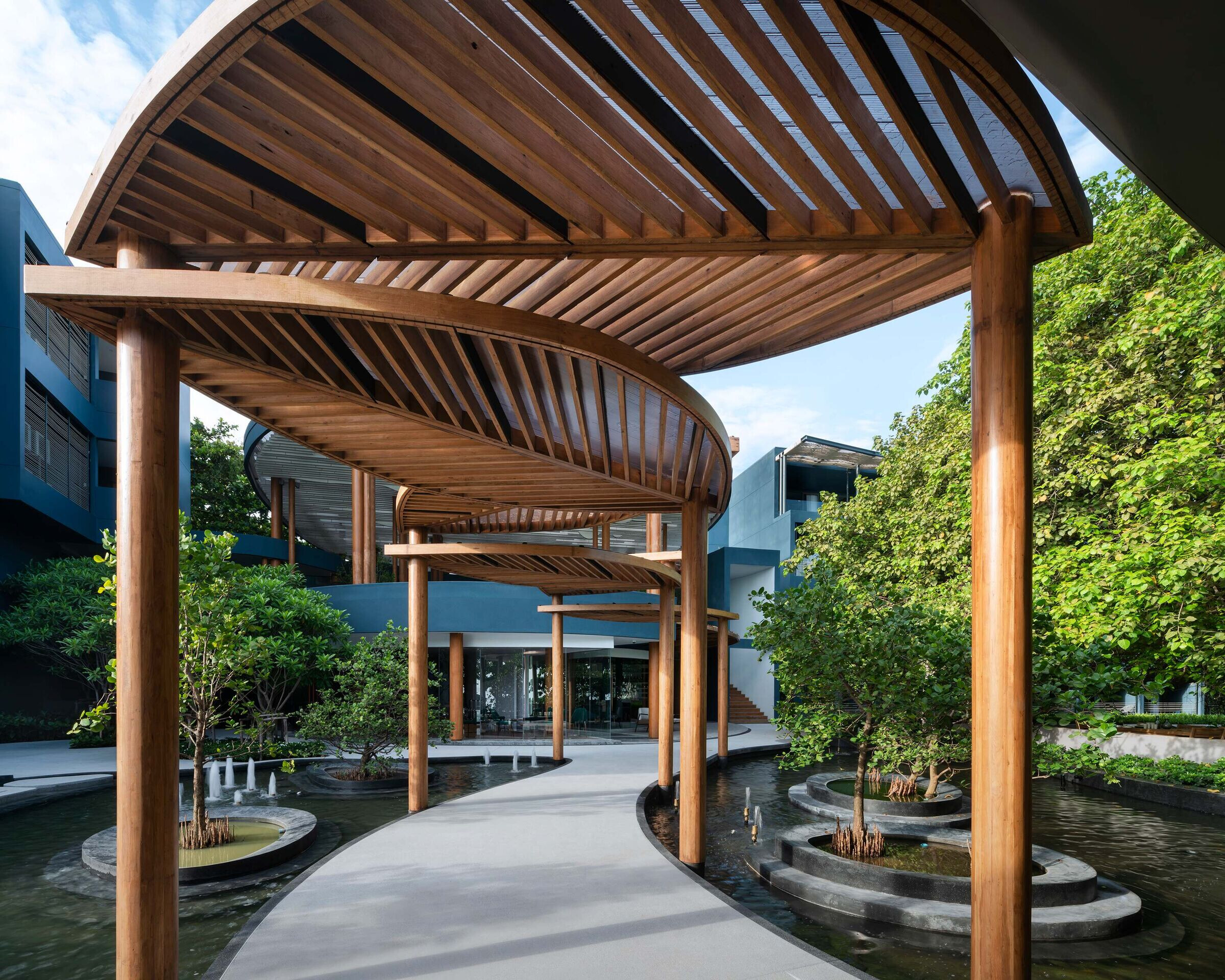 https://archello.com/story/110805/attachments/photos-videos/3 photo_credit Wison Tungthunya & W Workspace
