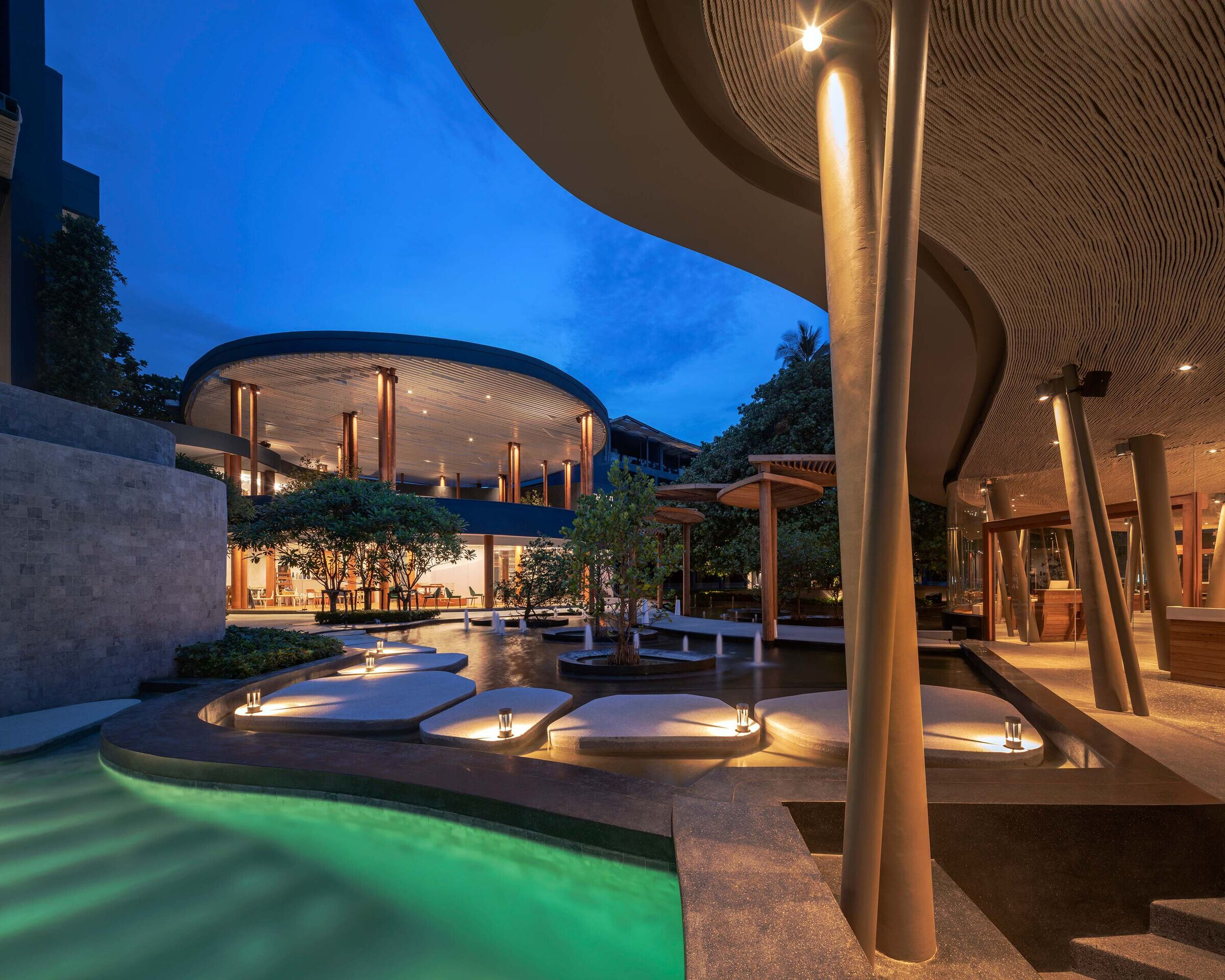 https://archello.com/story/110805/attachments/photos-videos/5 photo_credit Wison Tungthunya & W Workspace