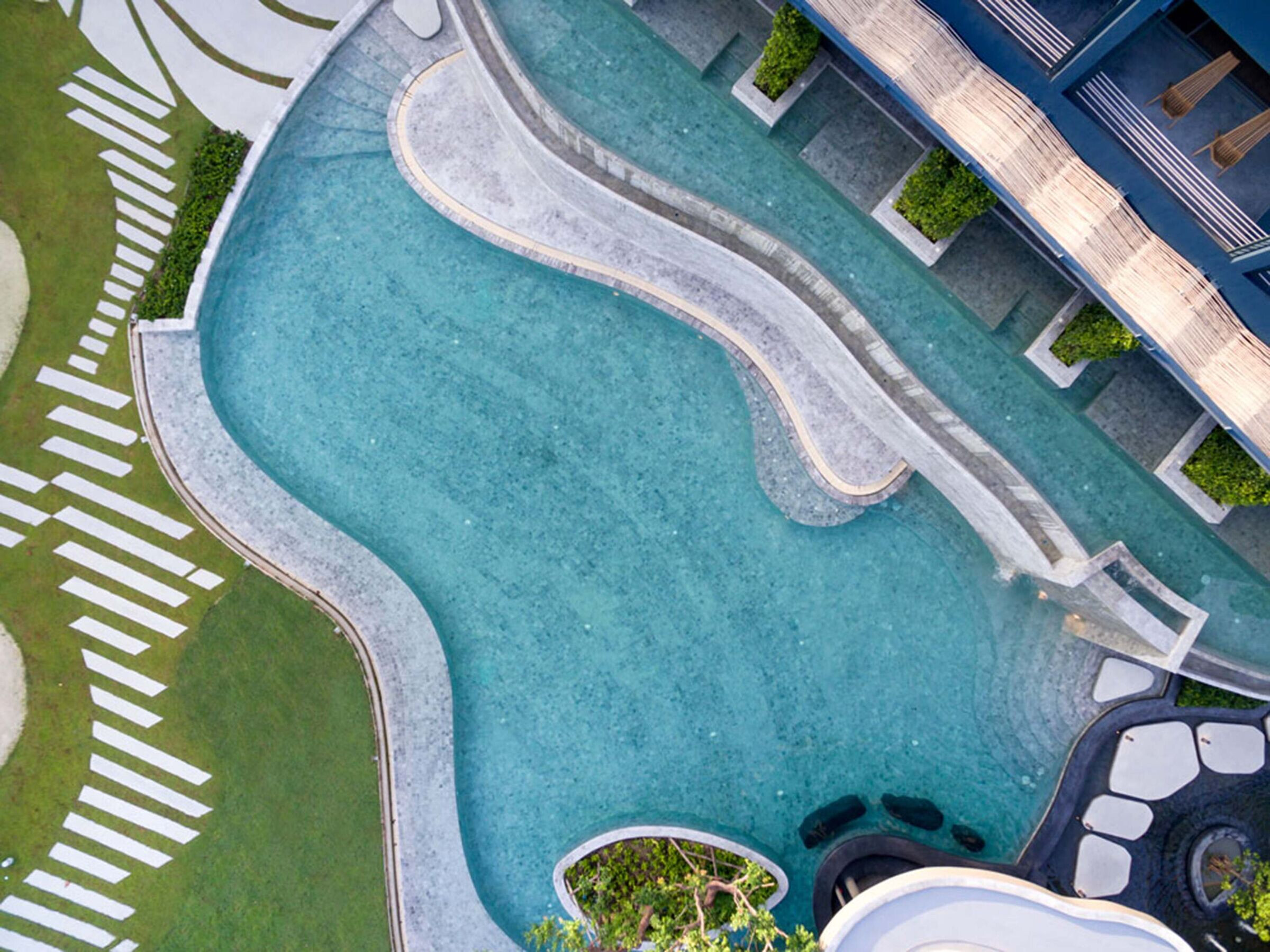 https://archello.com/story/110805/attachments/photos-videos/11 photo_credit Wison Tungthunya & W Workspace